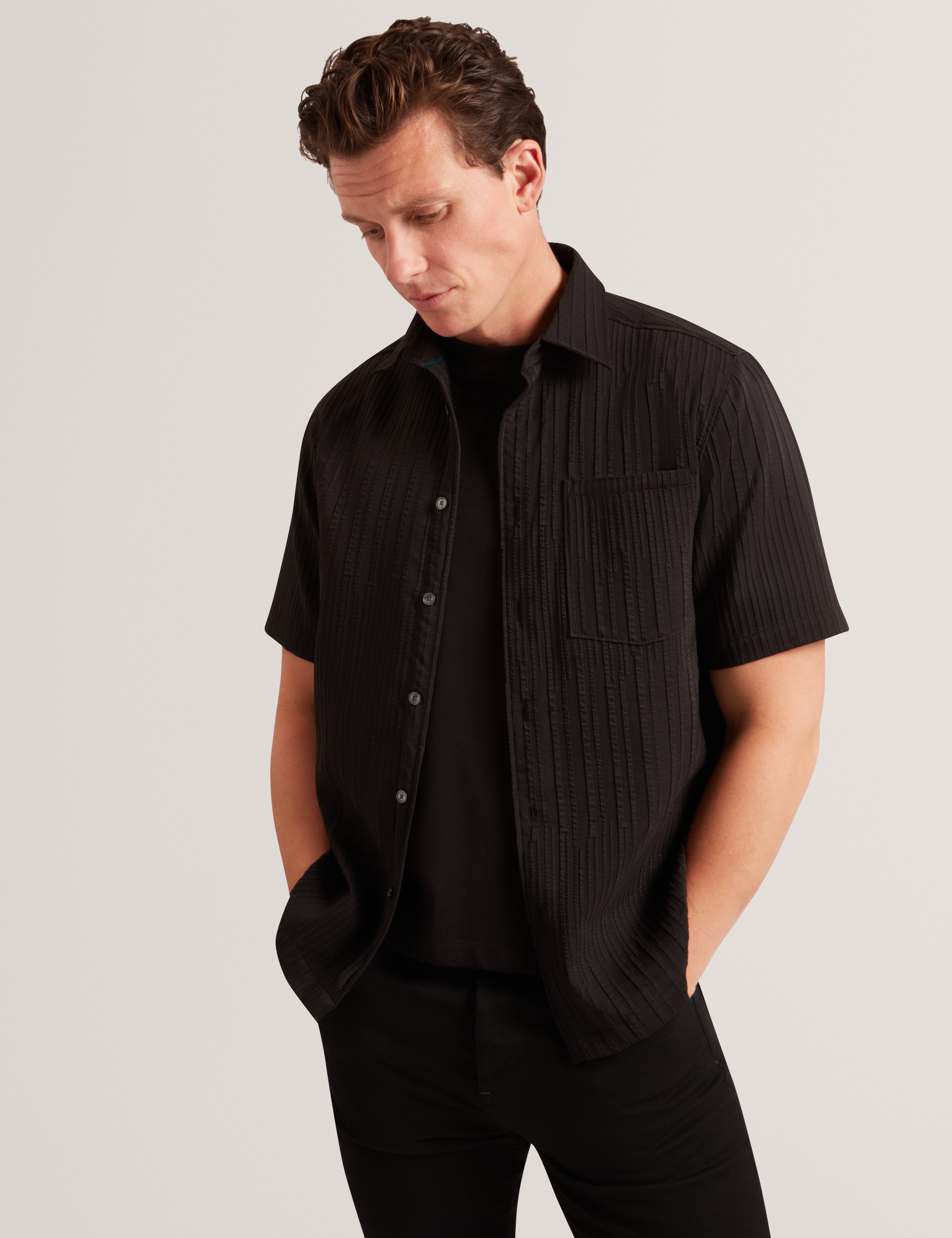 Bandile Short Sleeve Relaxed Pleated Shirt Black