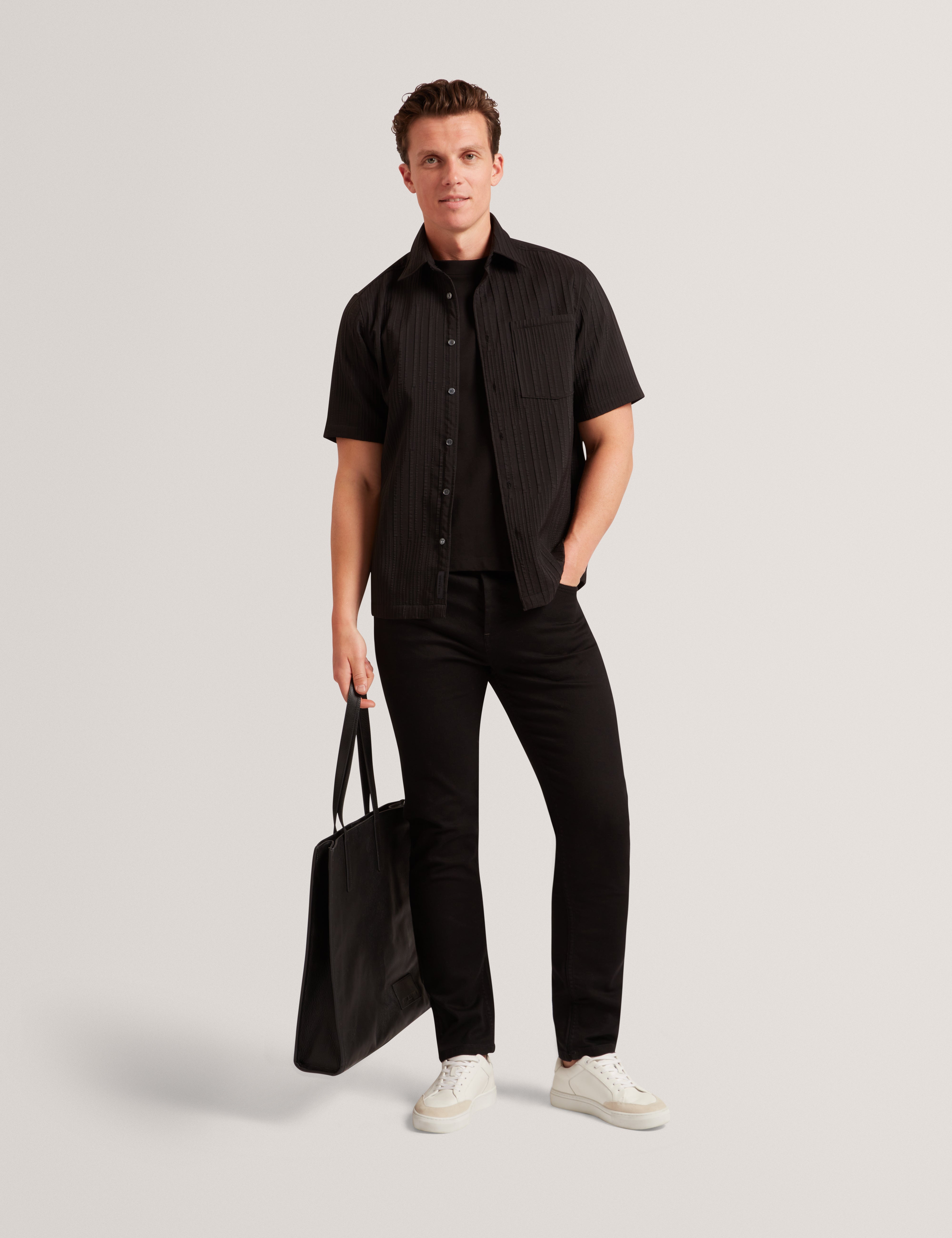 Bandile Short Sleeve Relaxed Pleated Shirt Black