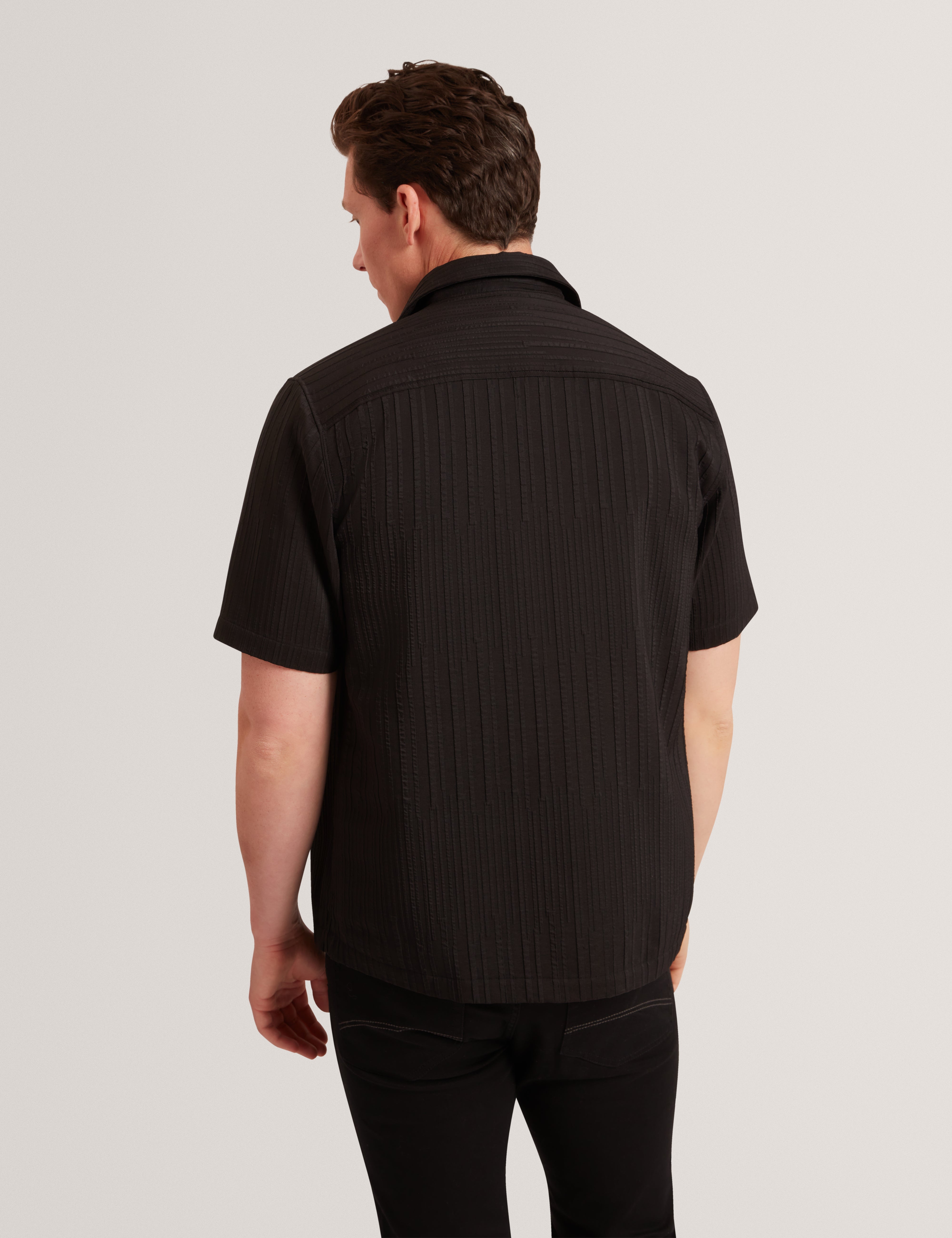 Bandile Short Sleeve Relaxed Pleated Shirt Black