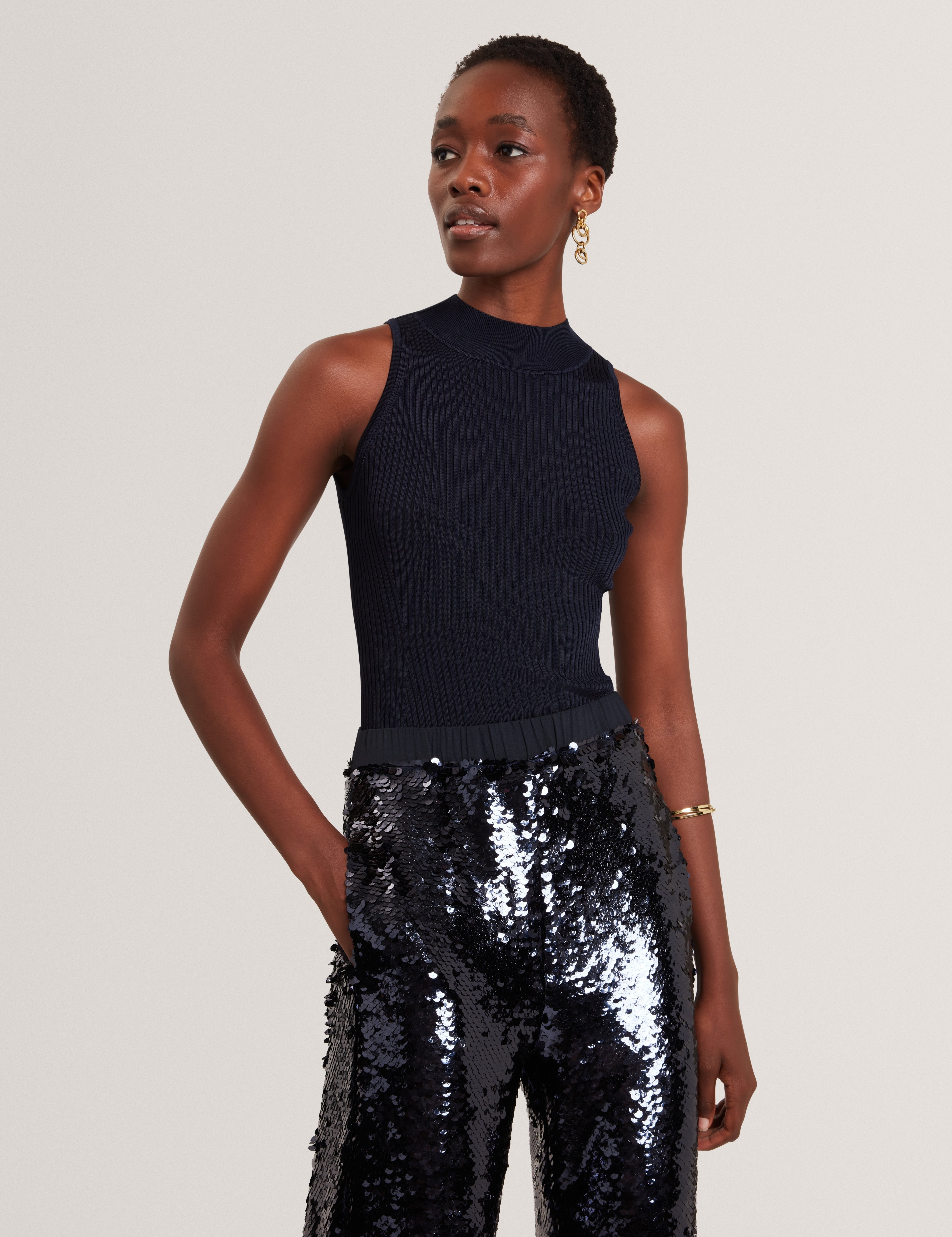 Rulza High Neck Knitted Sleeveless Top Navy