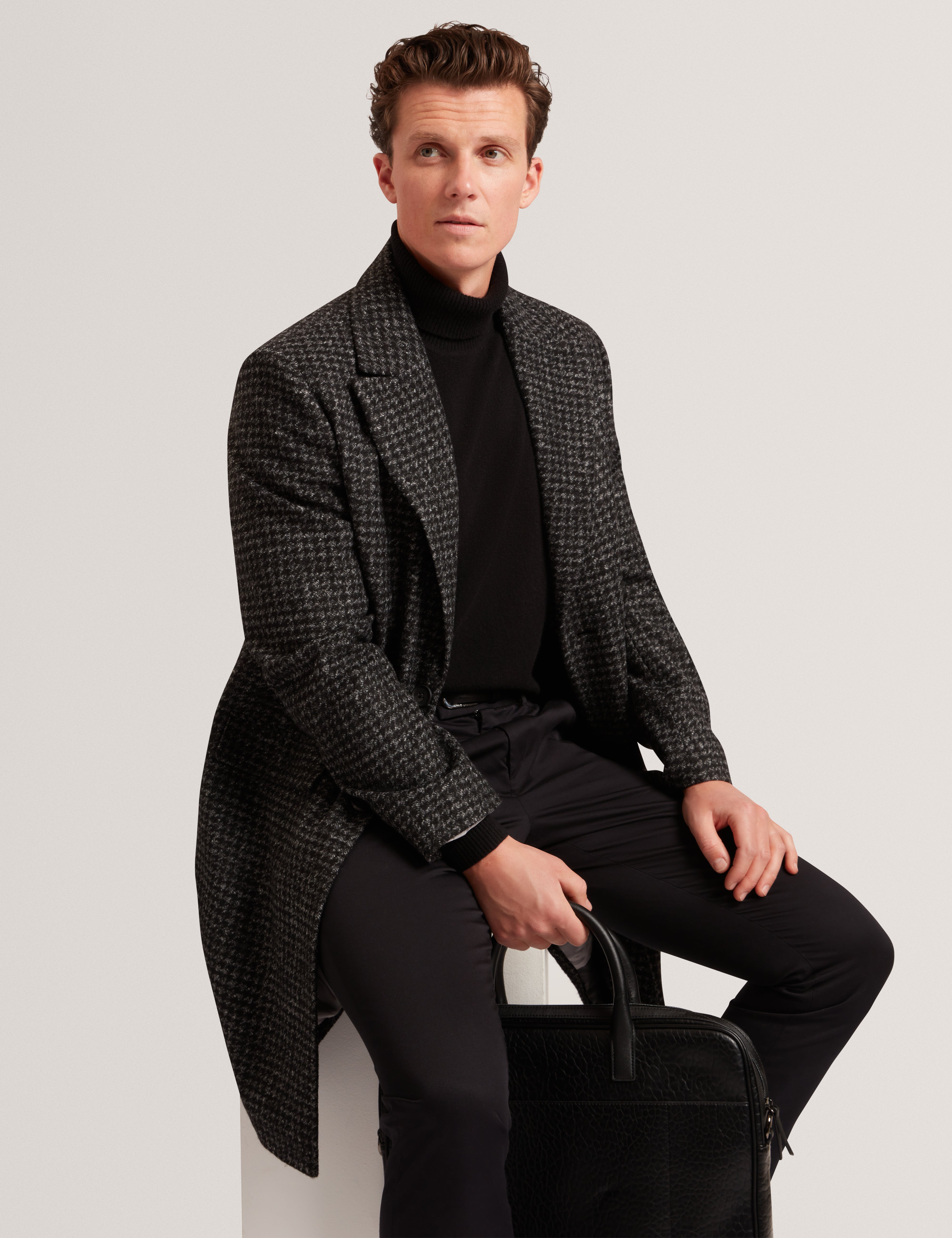 Eppsom Relaxed Fit Knitted Houndstooth Coat Black