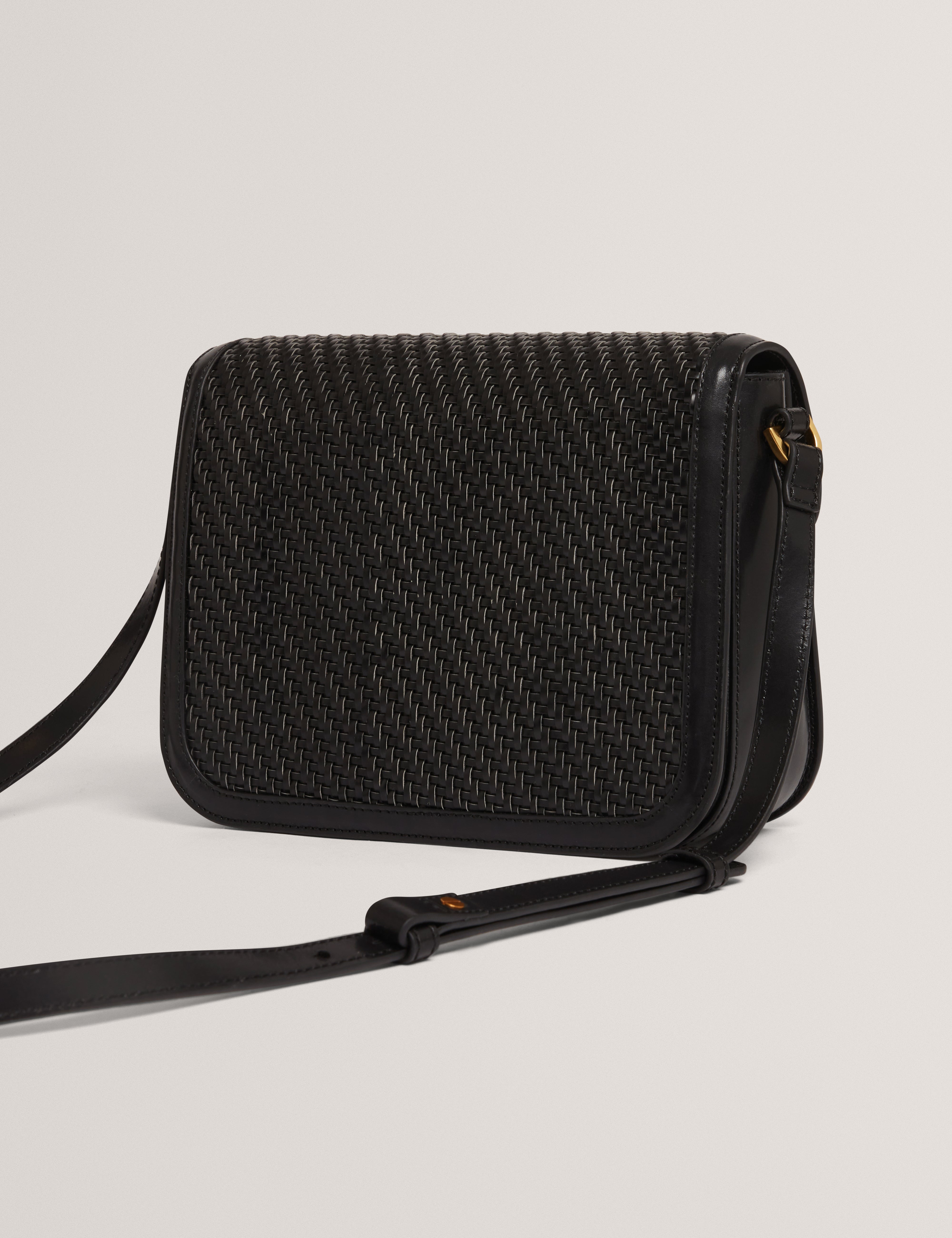 Warnerr Twist Lock Detail Woven Embossed Saddle Black