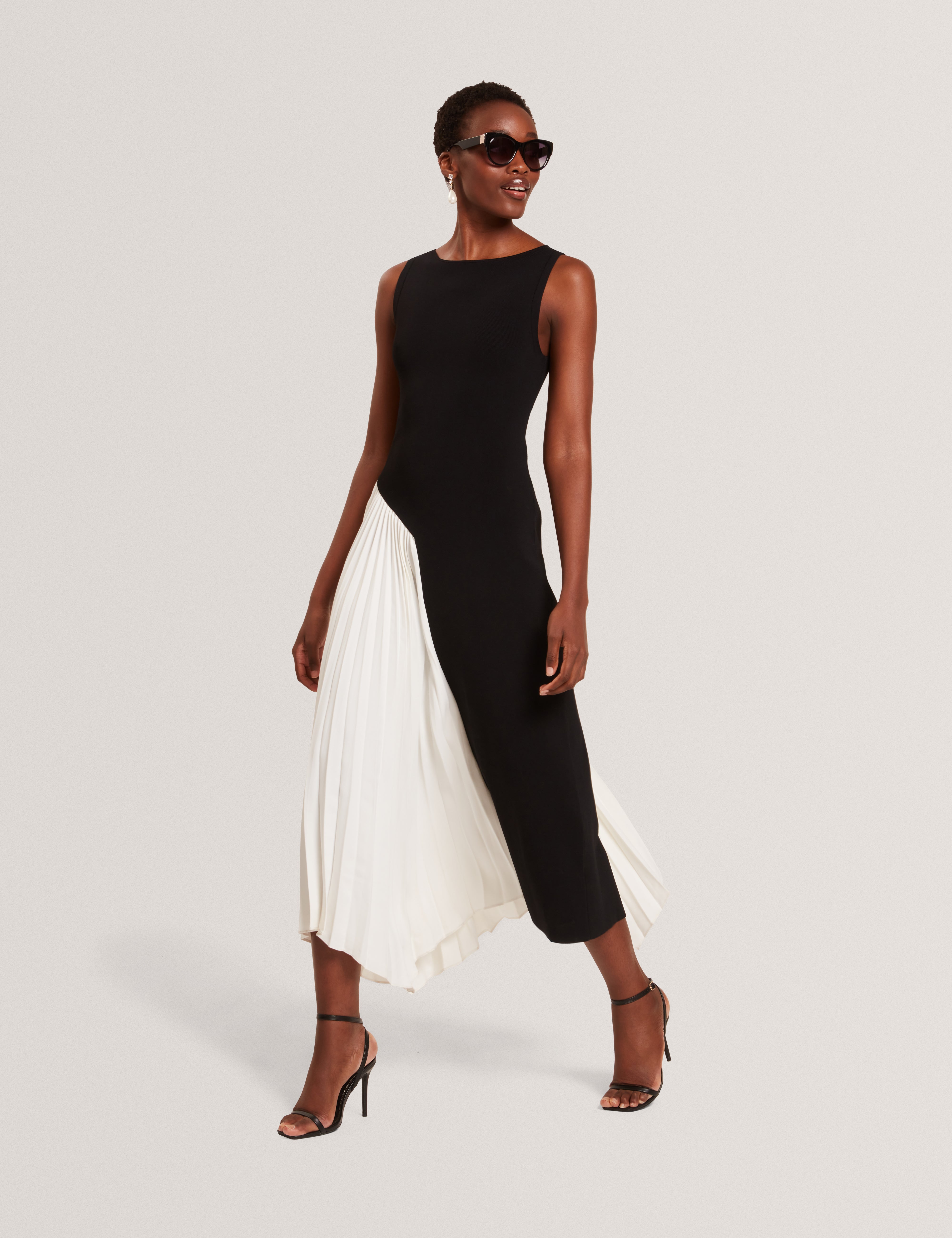 Zeera Sleeveless Knit Dress With Contrast Black