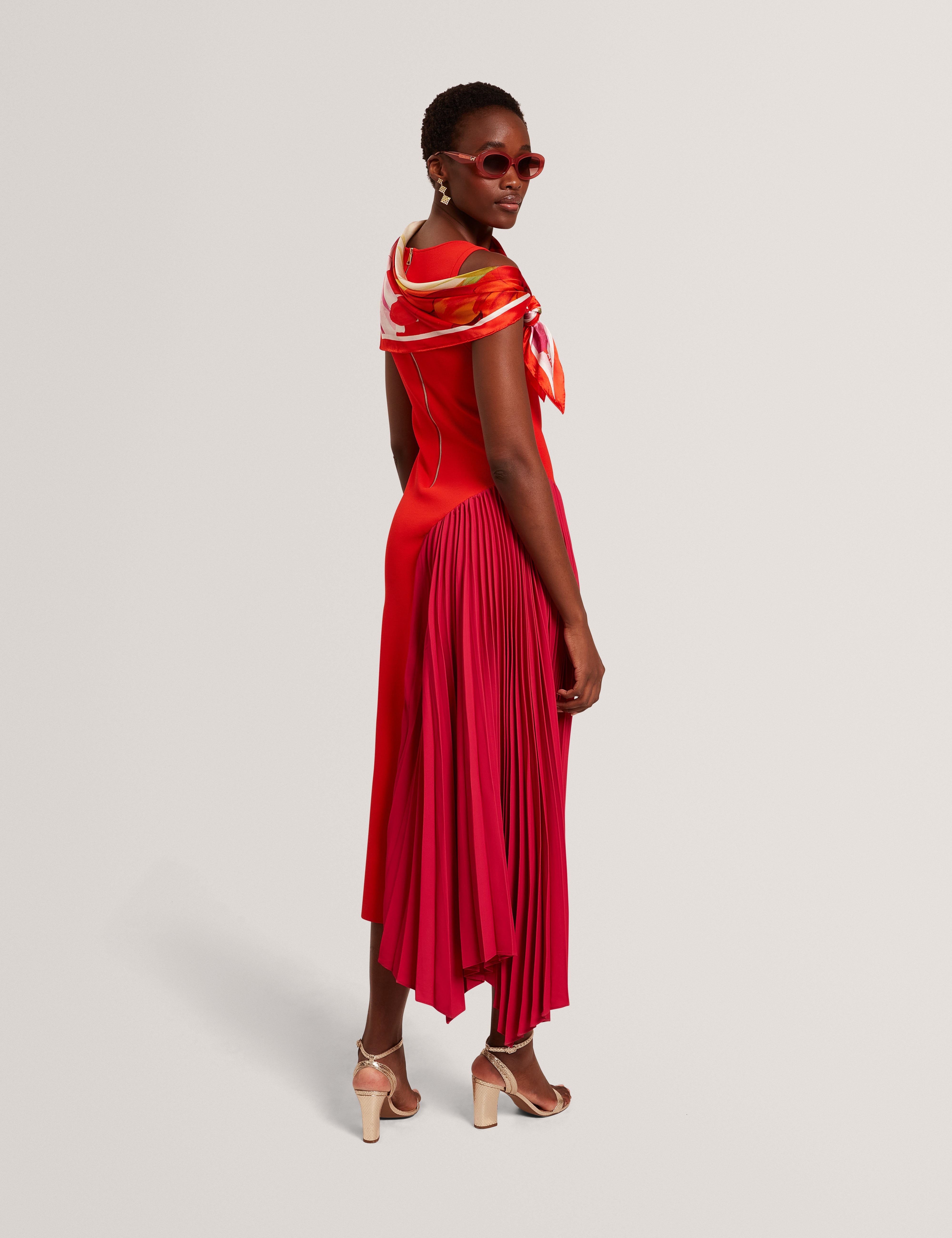 Zeera Sleeveless Knit Dress With Contrast Red