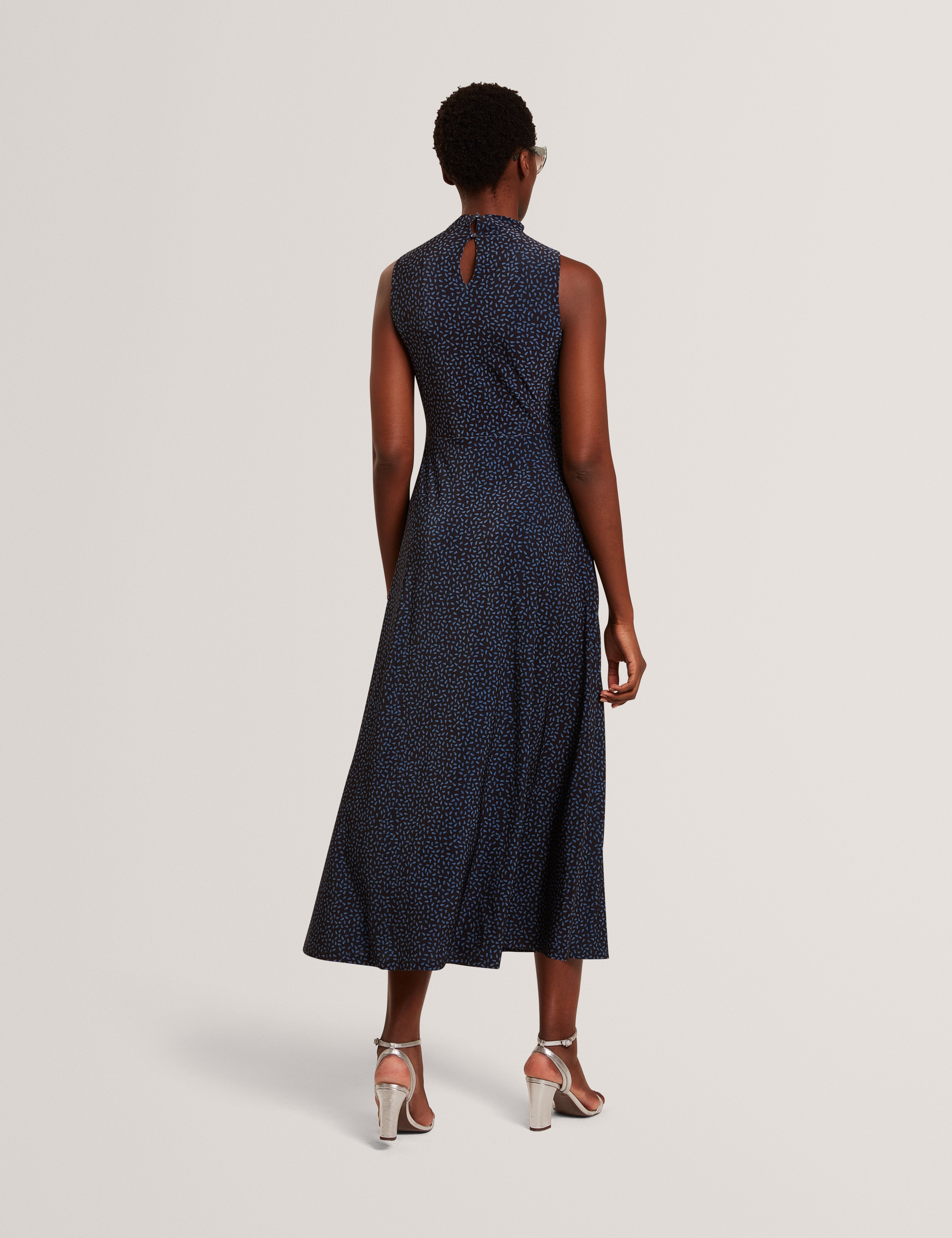 Inisha Printed Sleeveless Midi Dress Black