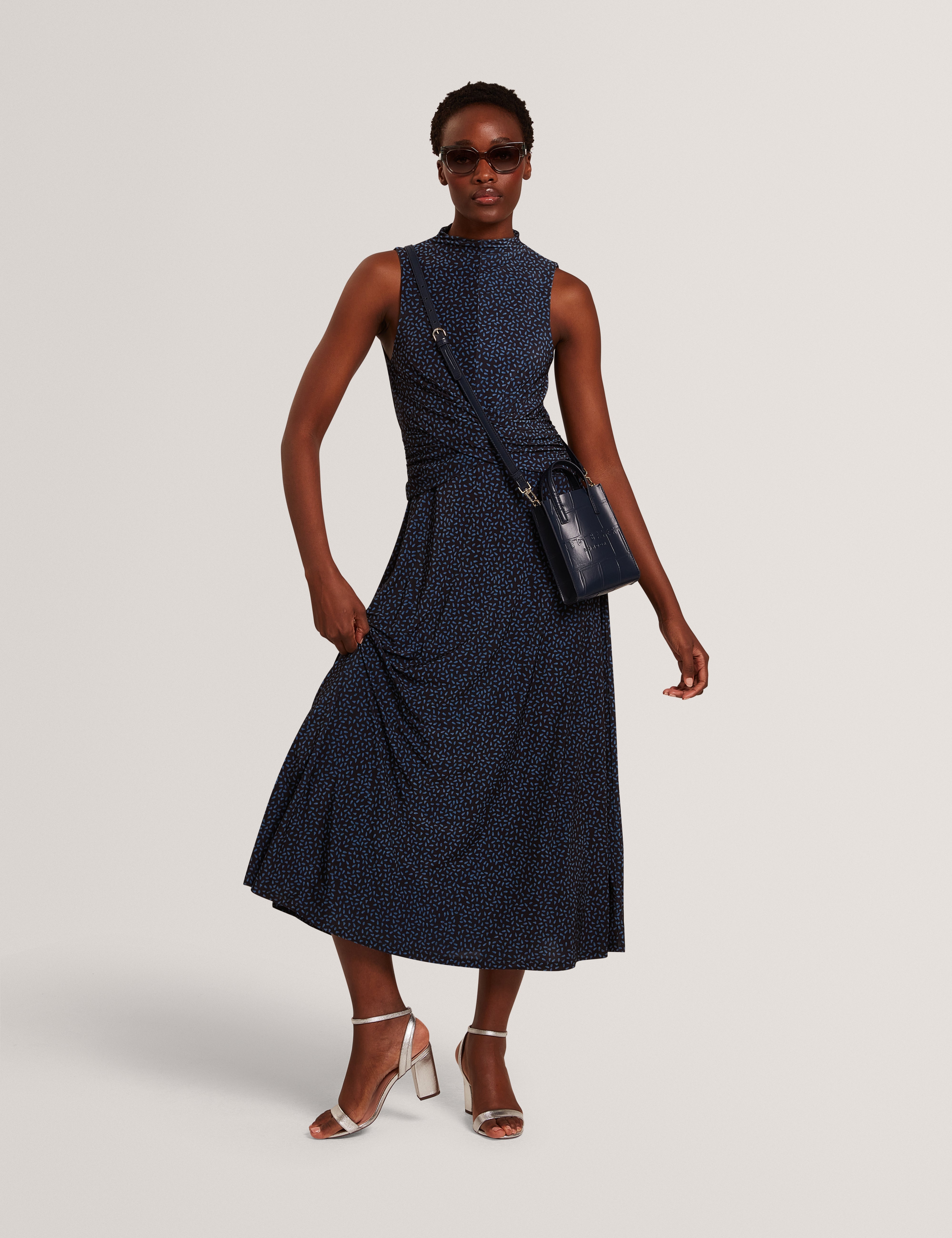 Inisha Printed Sleeveless Midi Dress Black