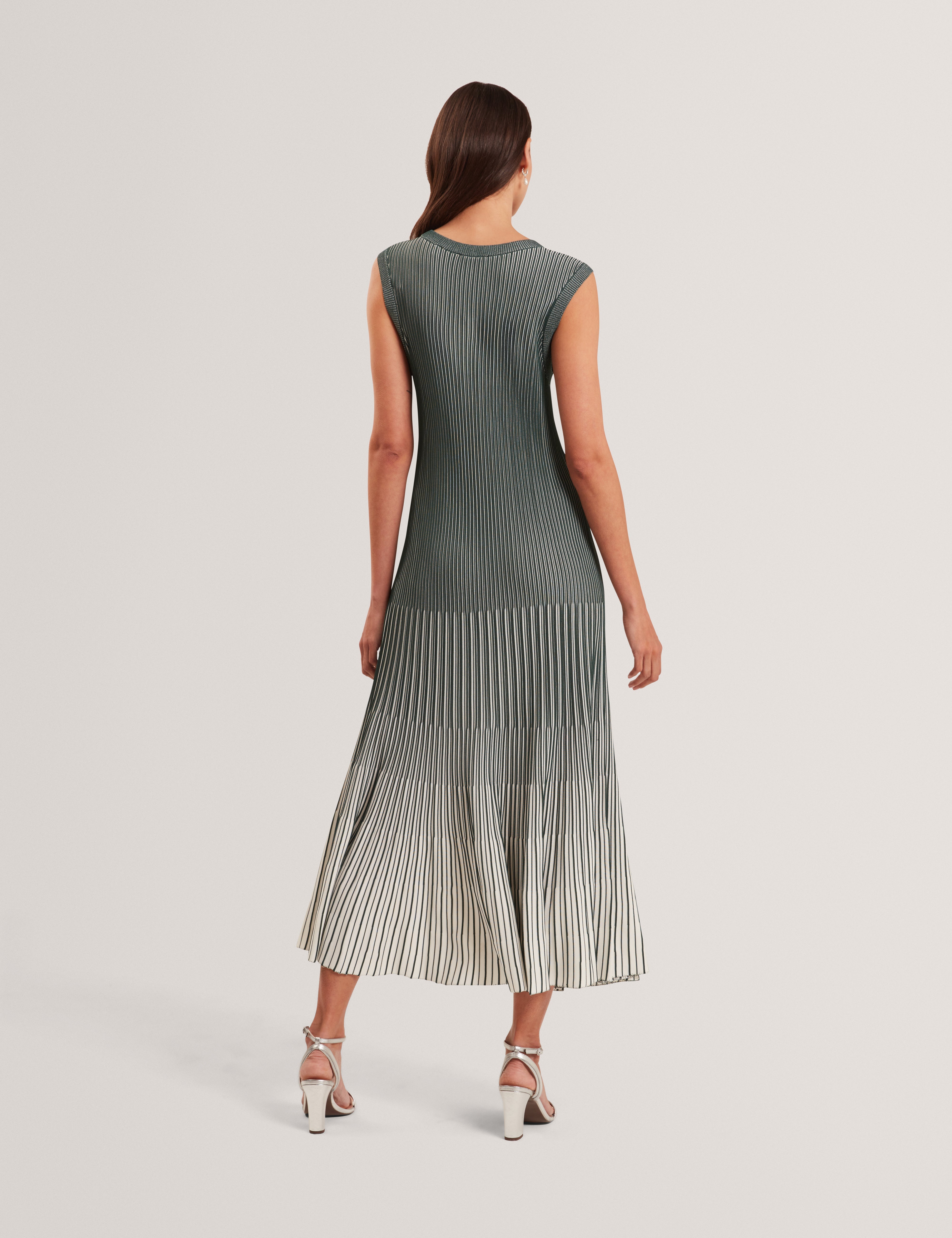 Dilylaa Textured Stripe Knit Midi Dress Dk-Green