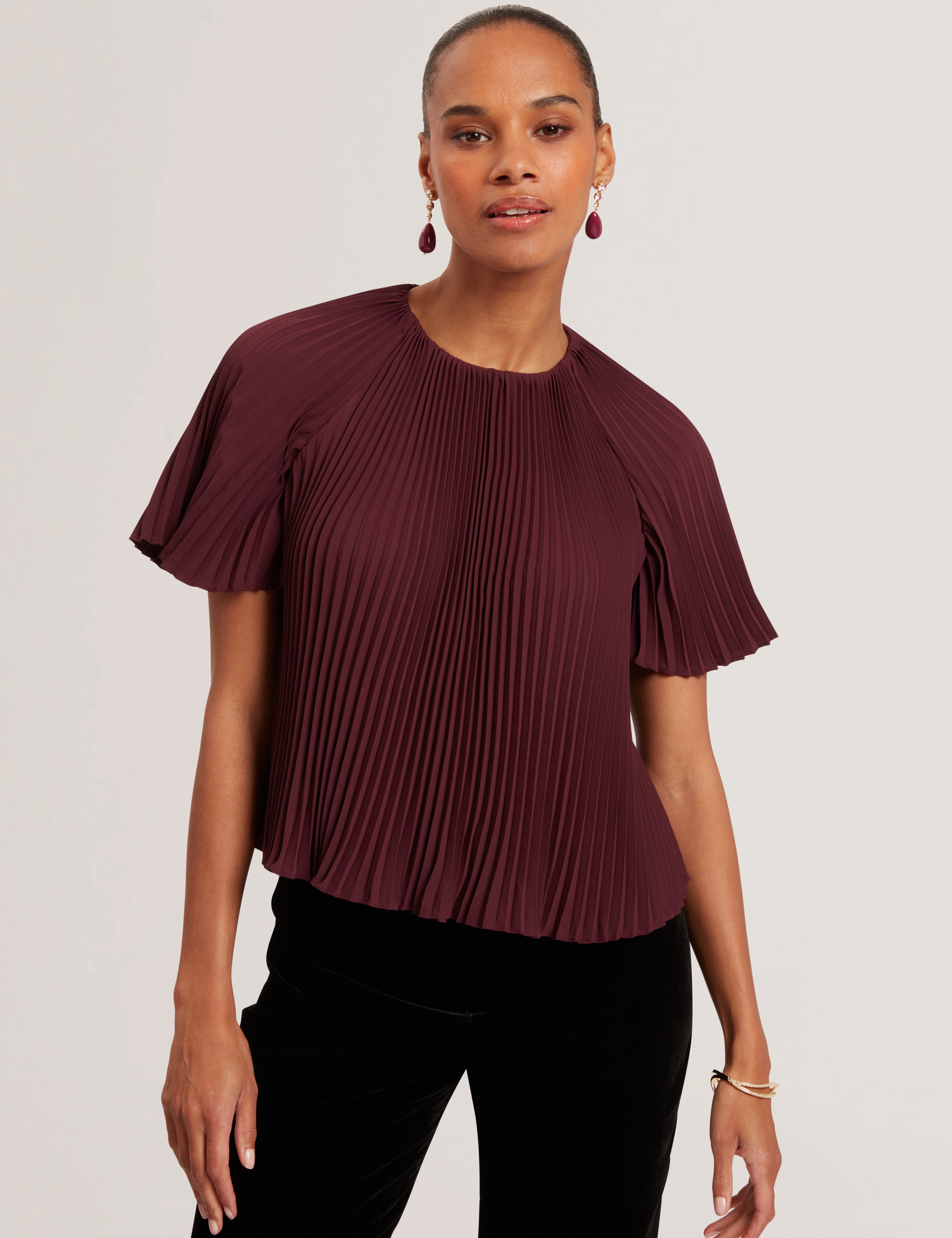 Agara Crepe Pleated Short Sleeve Top Oxblood