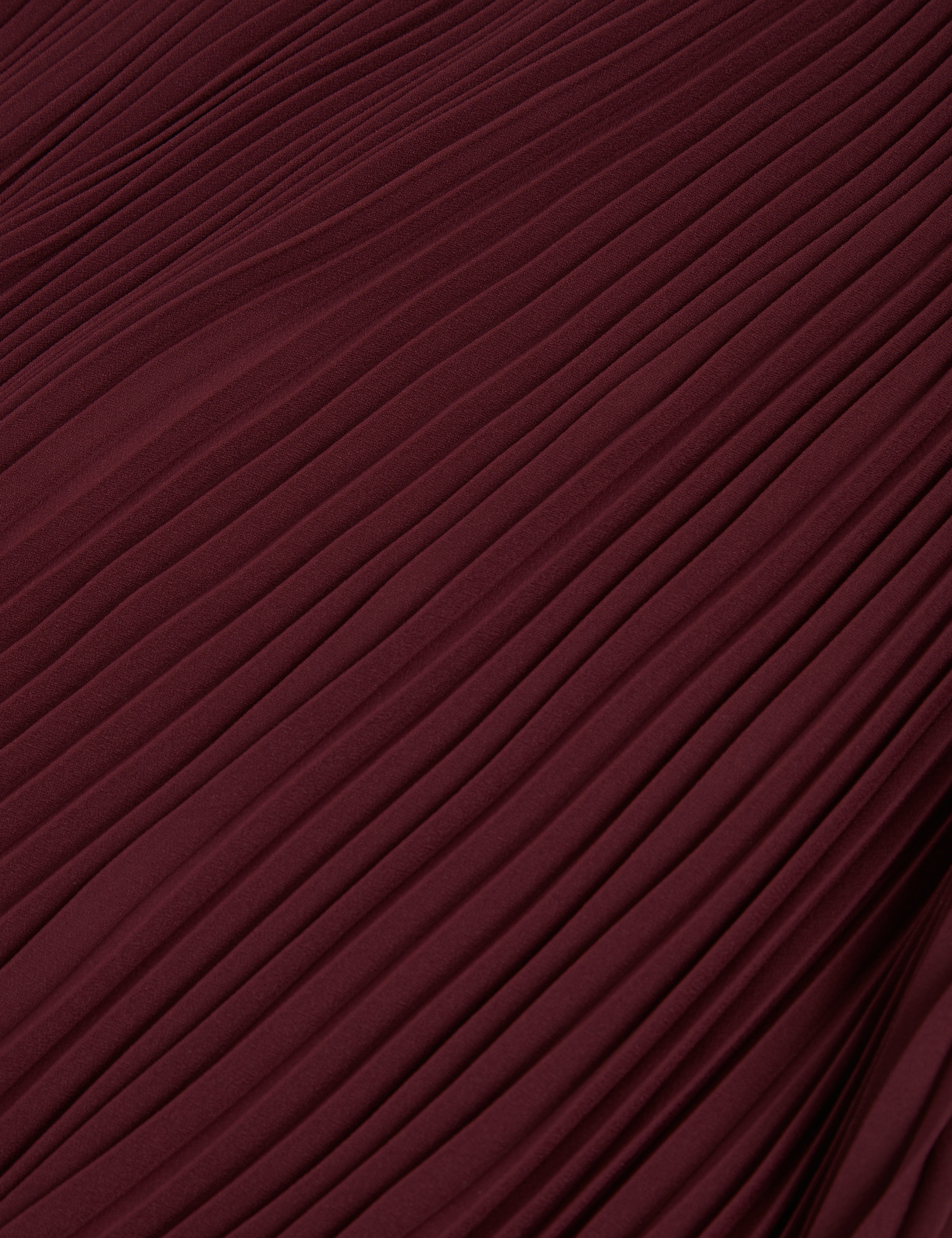 Agara Crepe Pleated Short Sleeve Top Oxblood