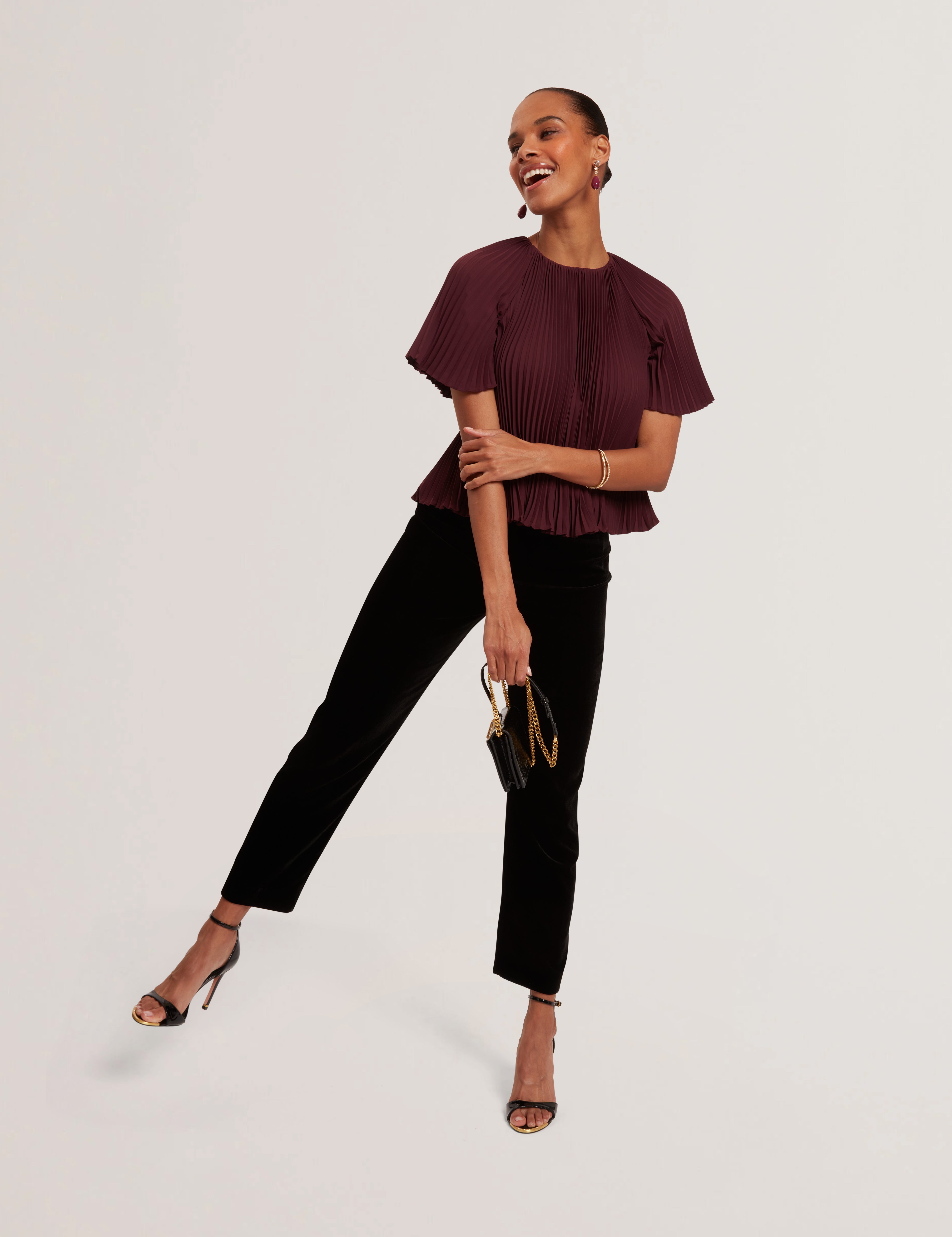 Agara Crepe Pleated Short Sleeve Top Oxblood