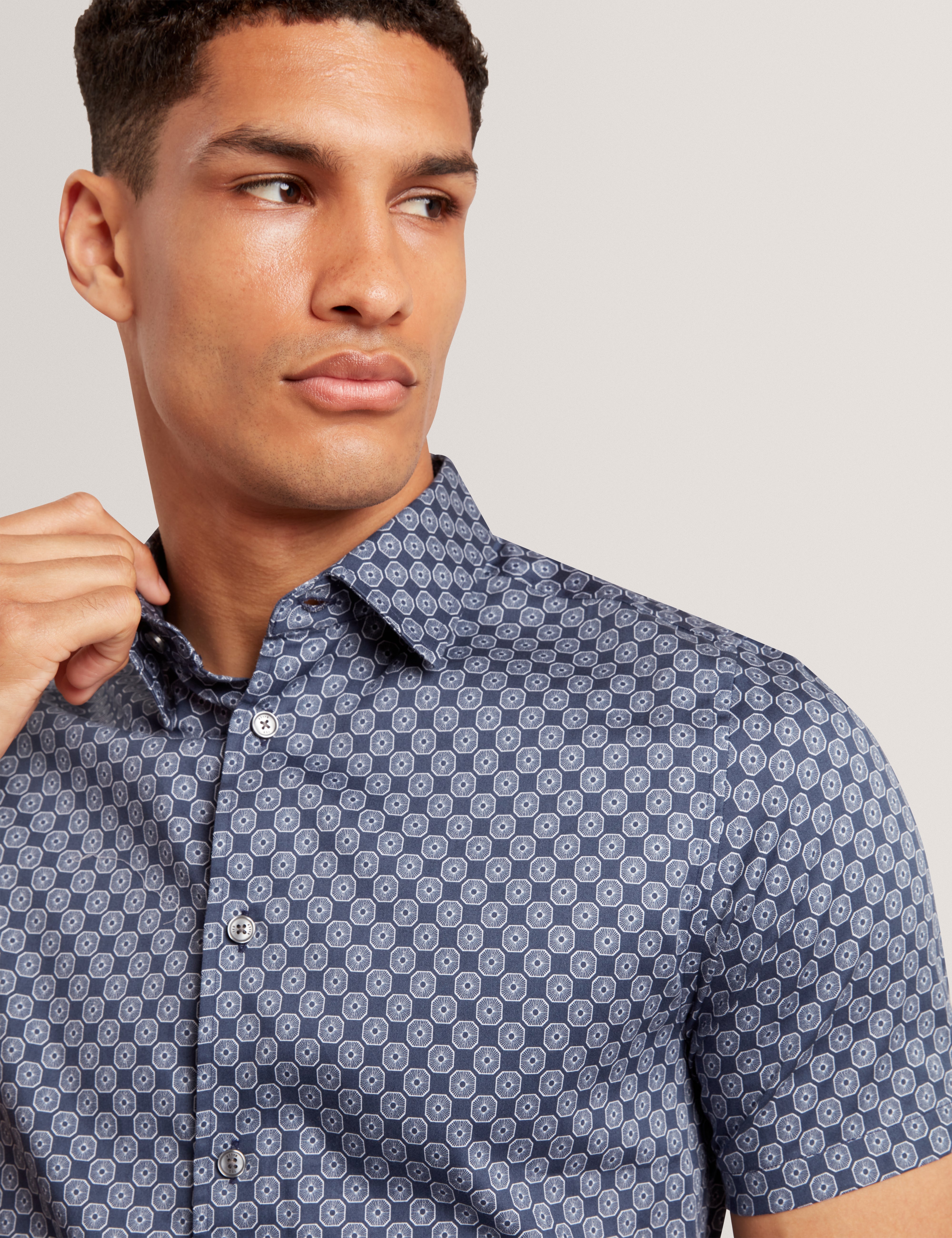 Sefsho Ss Slim Fit Circle Geo Print Shirt Navy