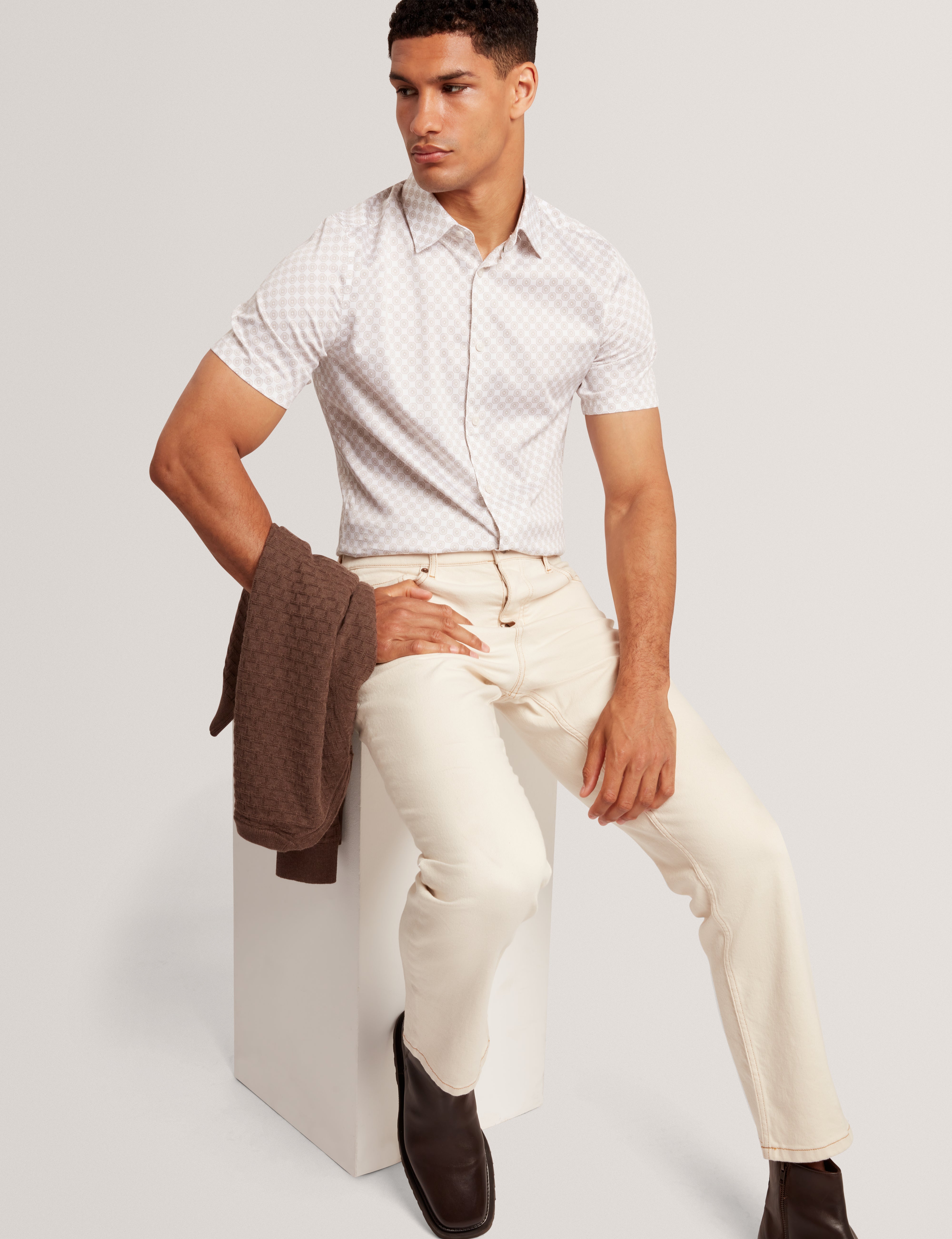 Sefsho Ss Slim Fit Circle Geo Print Shirt Taupe