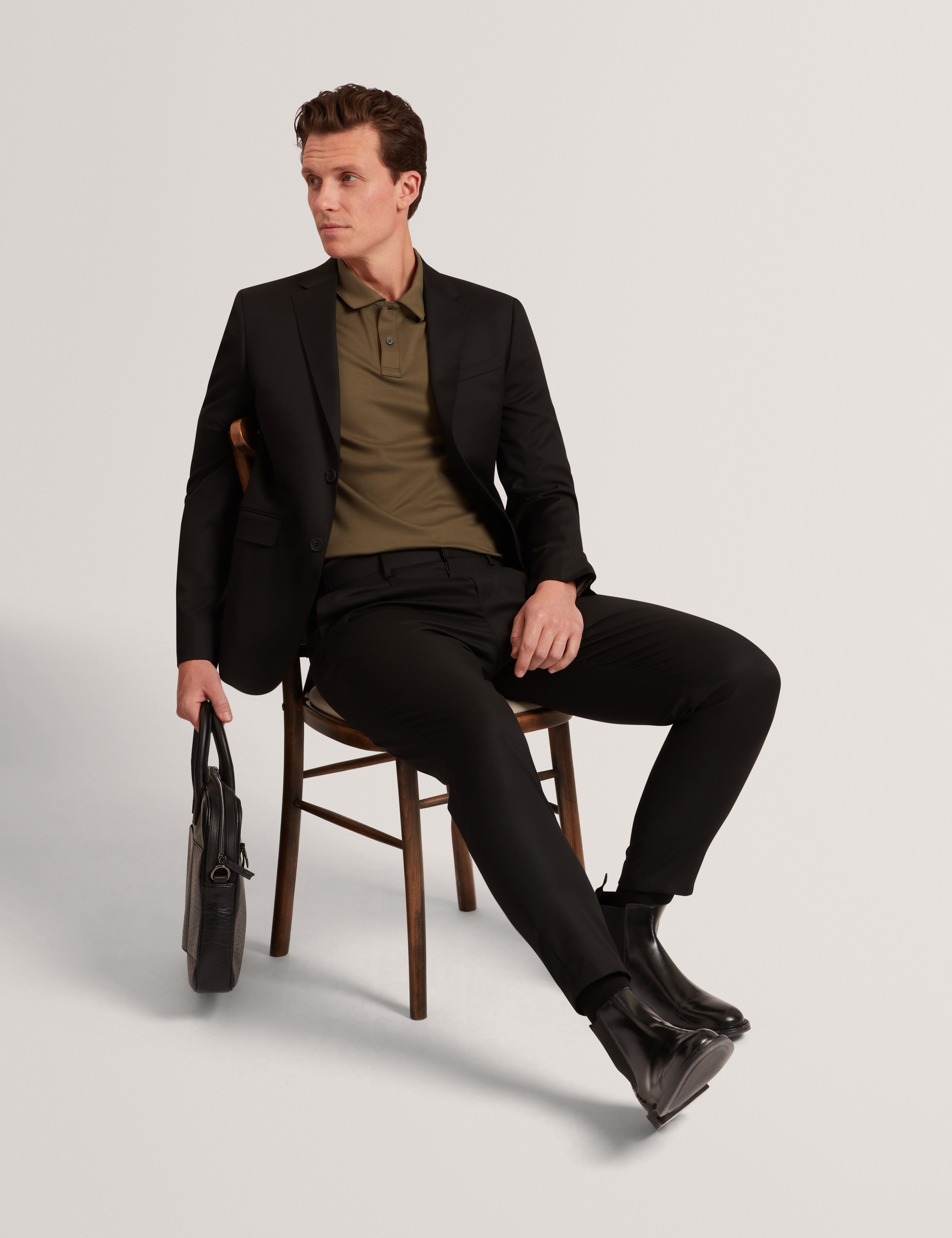 Salson Tapered Fit Wool Blend Trouser With Stre Black