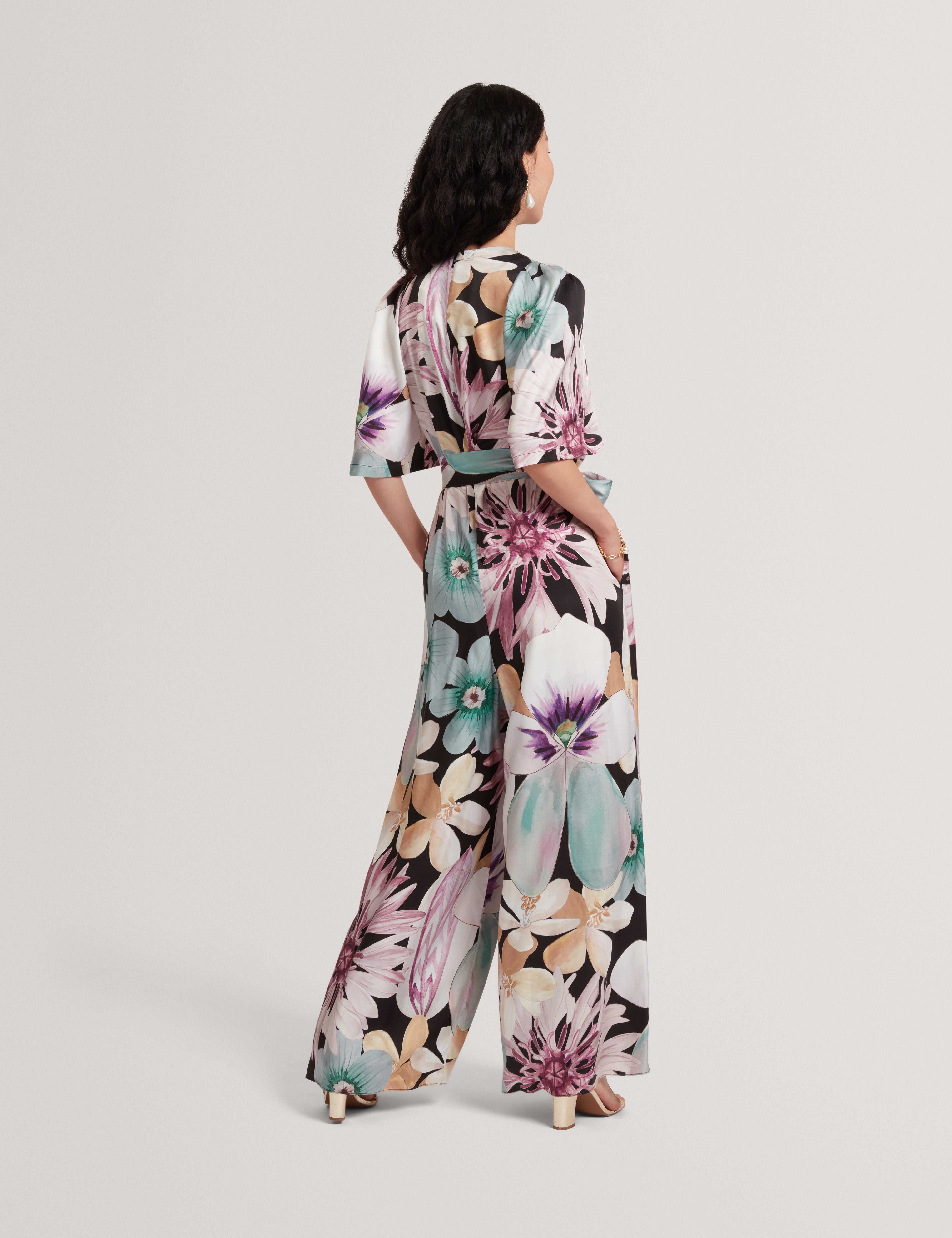 Sunshi Printed Drape Neck Detail Wide Leg Jumps Black