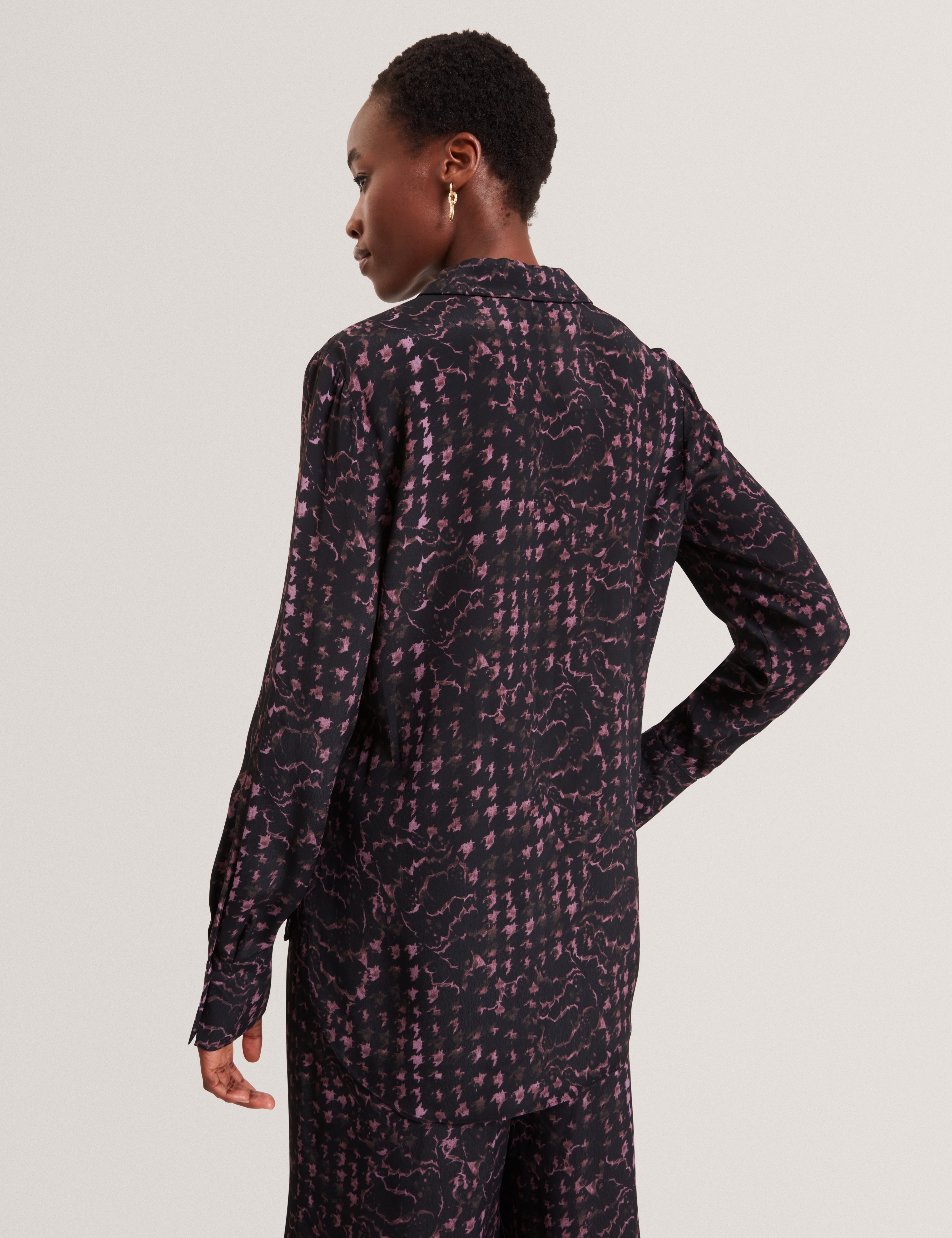 Cobala Long Line Printed Shirt Black