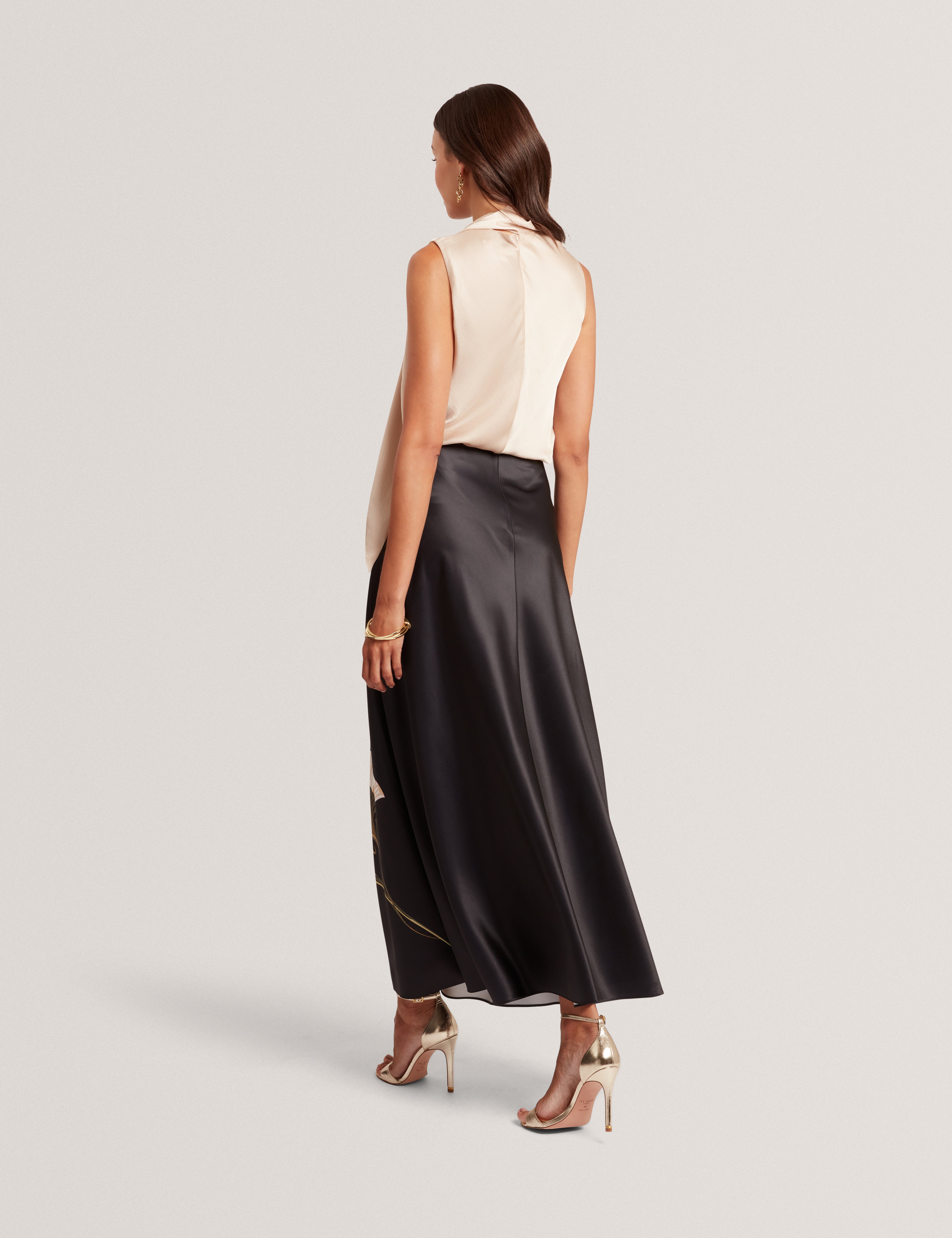 Chadda Sleeveless Neck Tie Top Natural