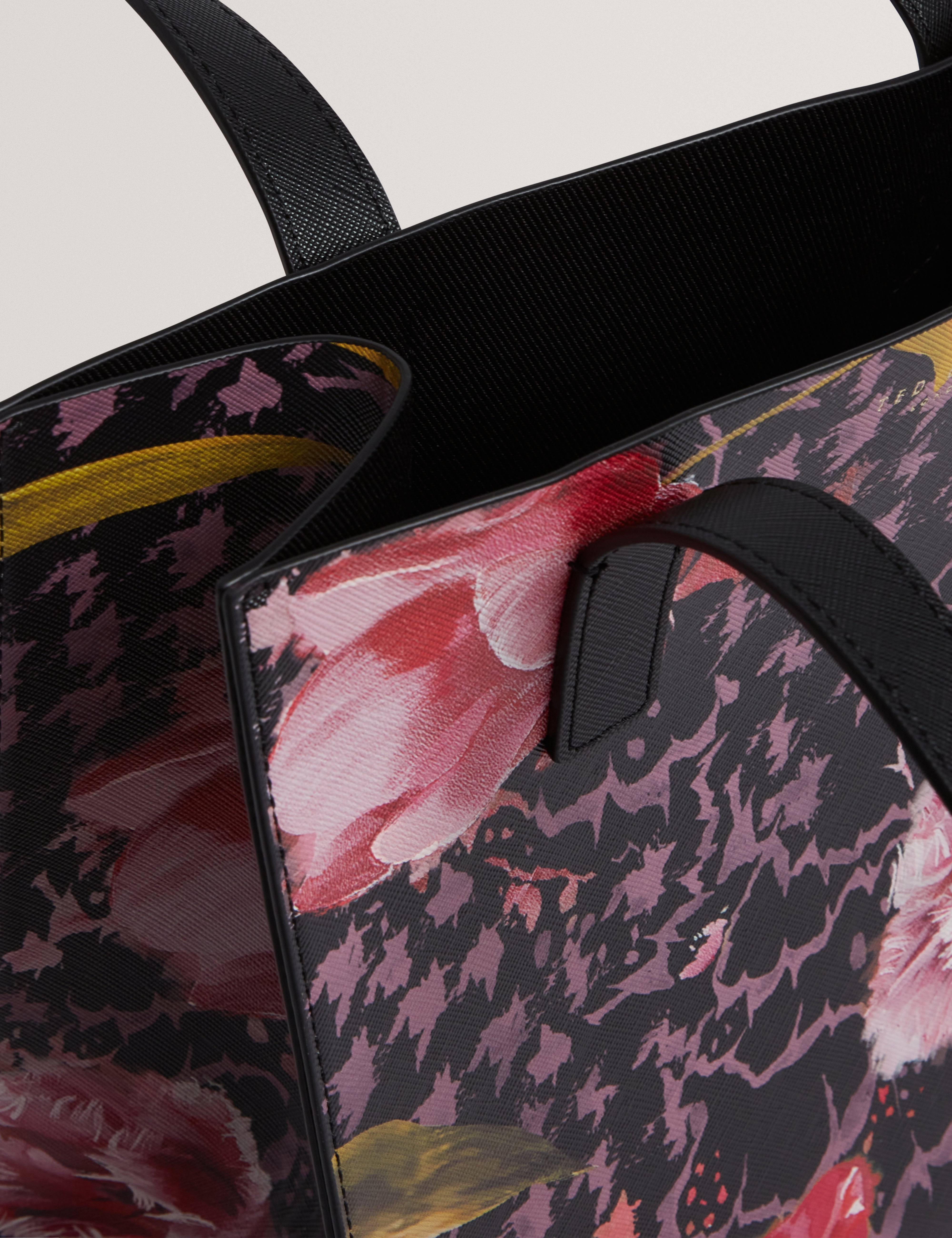 Tuliia Floral Printed Small Icon Bag Black