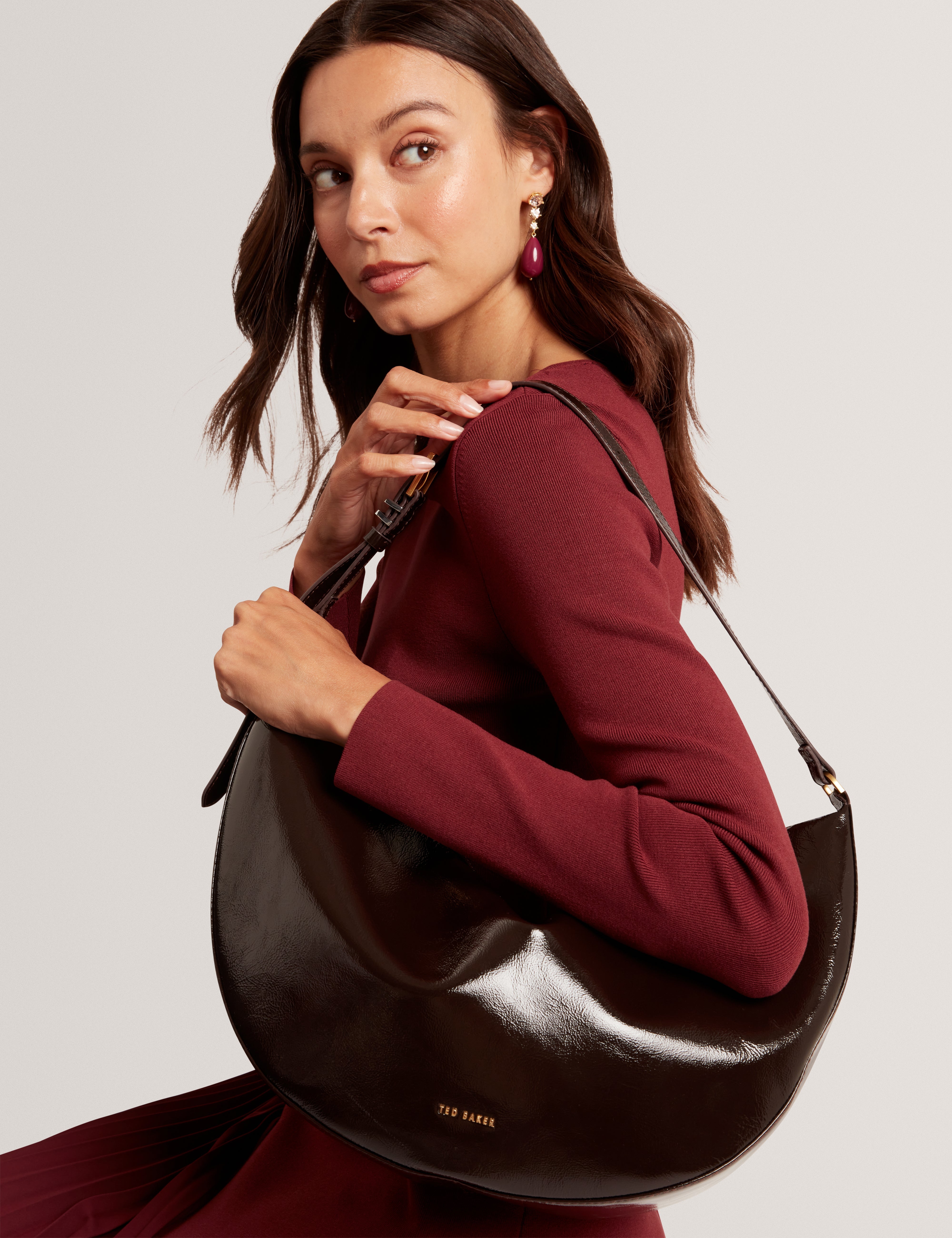 Ccleo Crinkle Patent Belted Detail Hobo Bag Brn-Choc