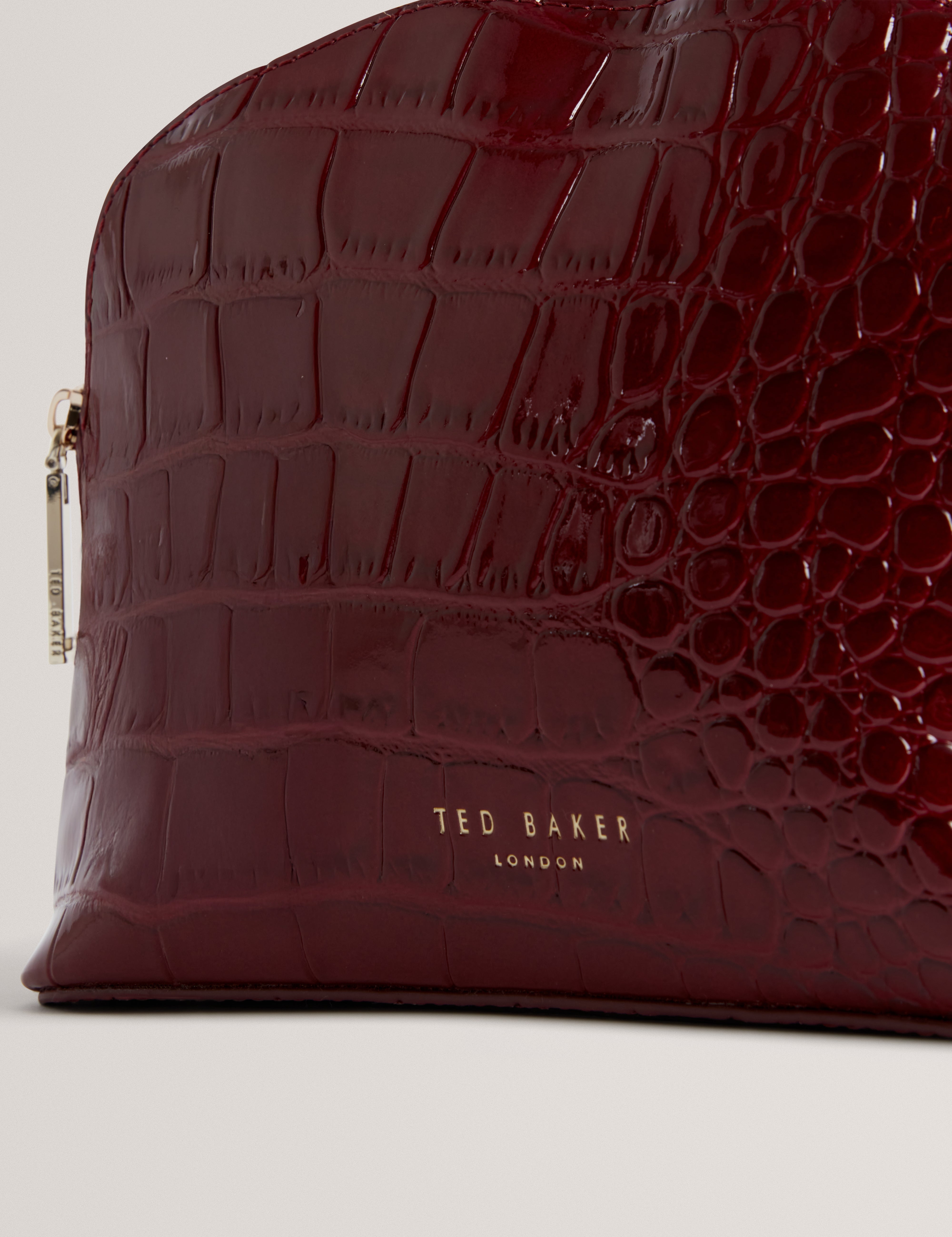 Valmma Croc Effect Small Washbag Wine