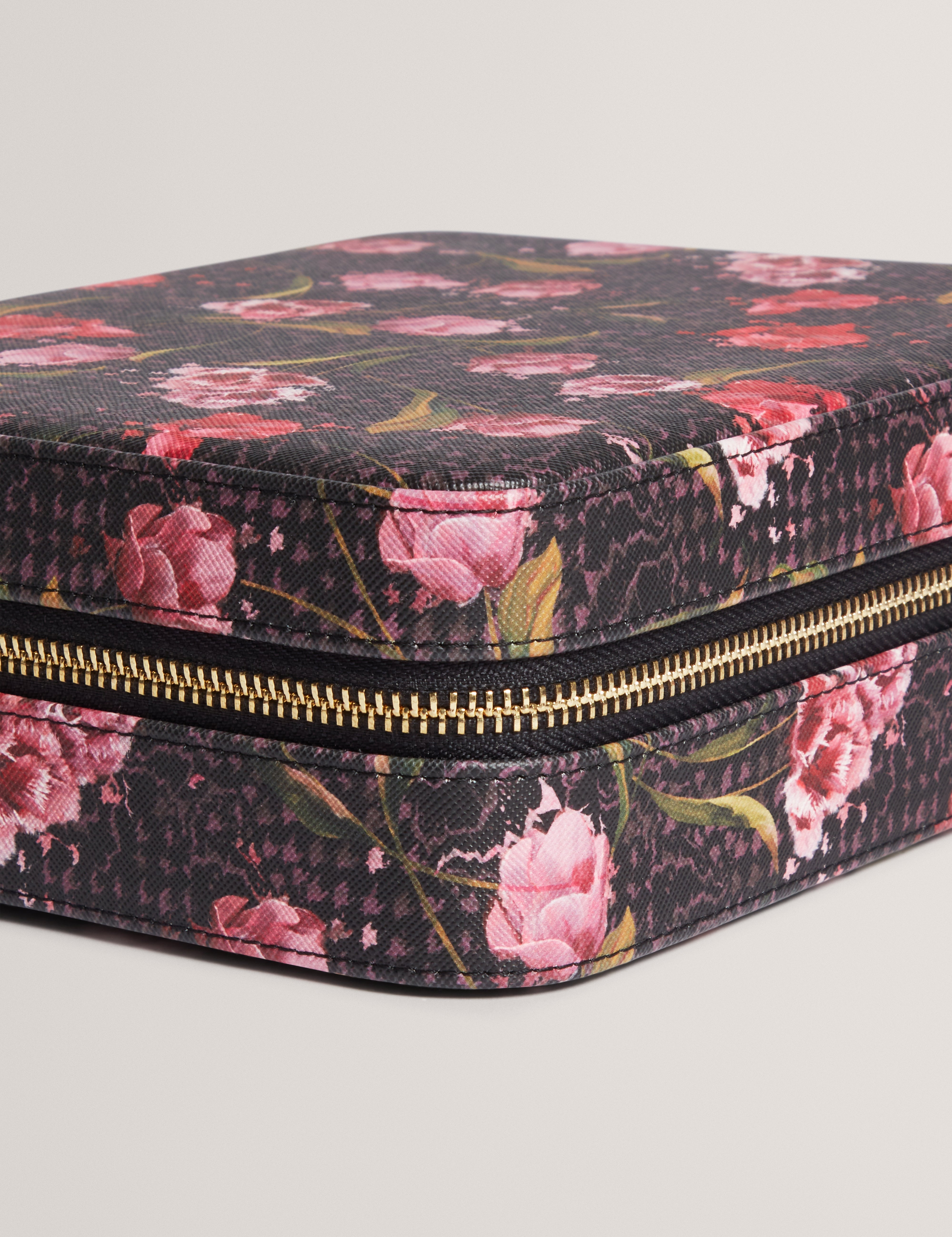 Tulbery Printed Large Jewellery Case Black