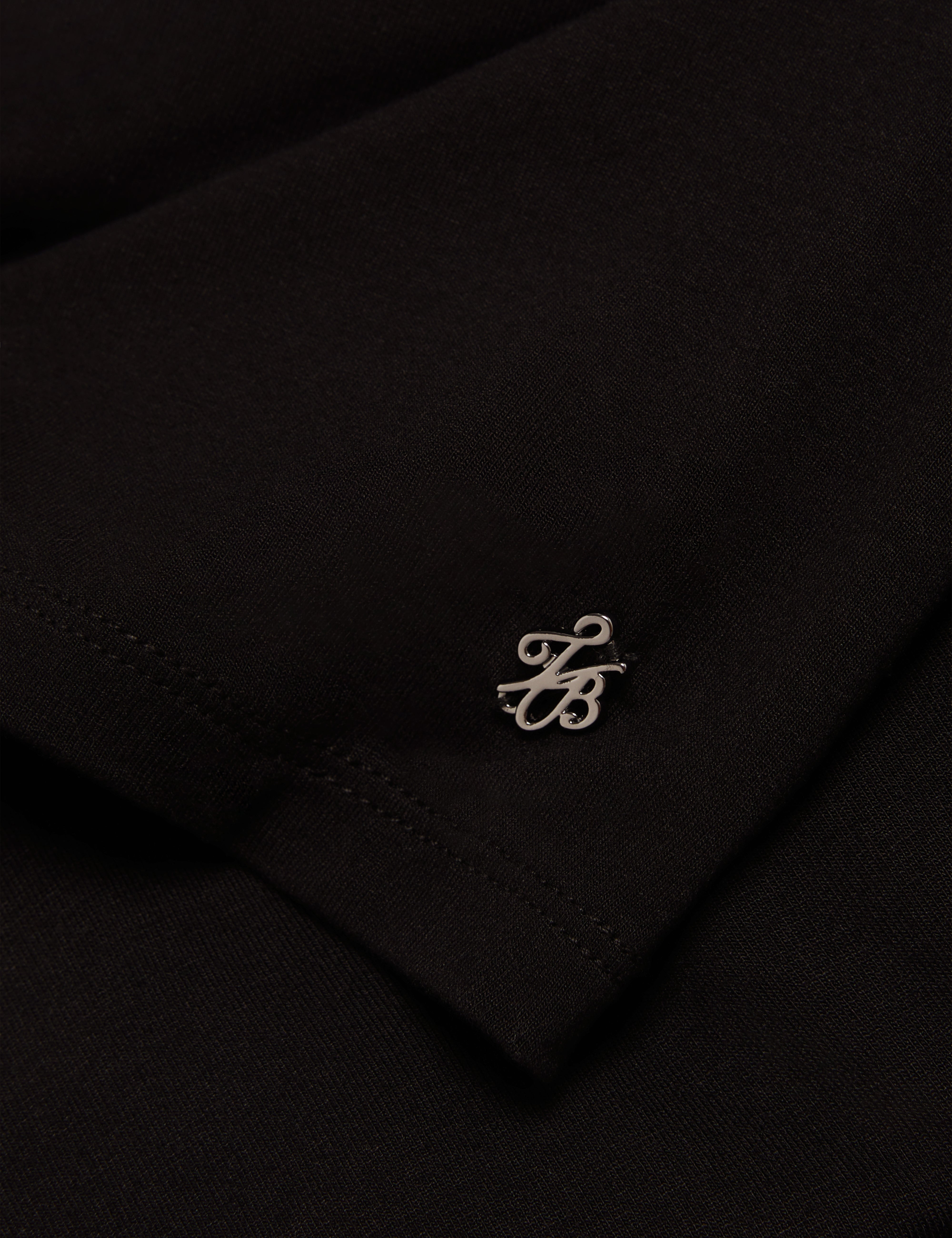 Larnaa Short Sleeve Fitted Tee Black