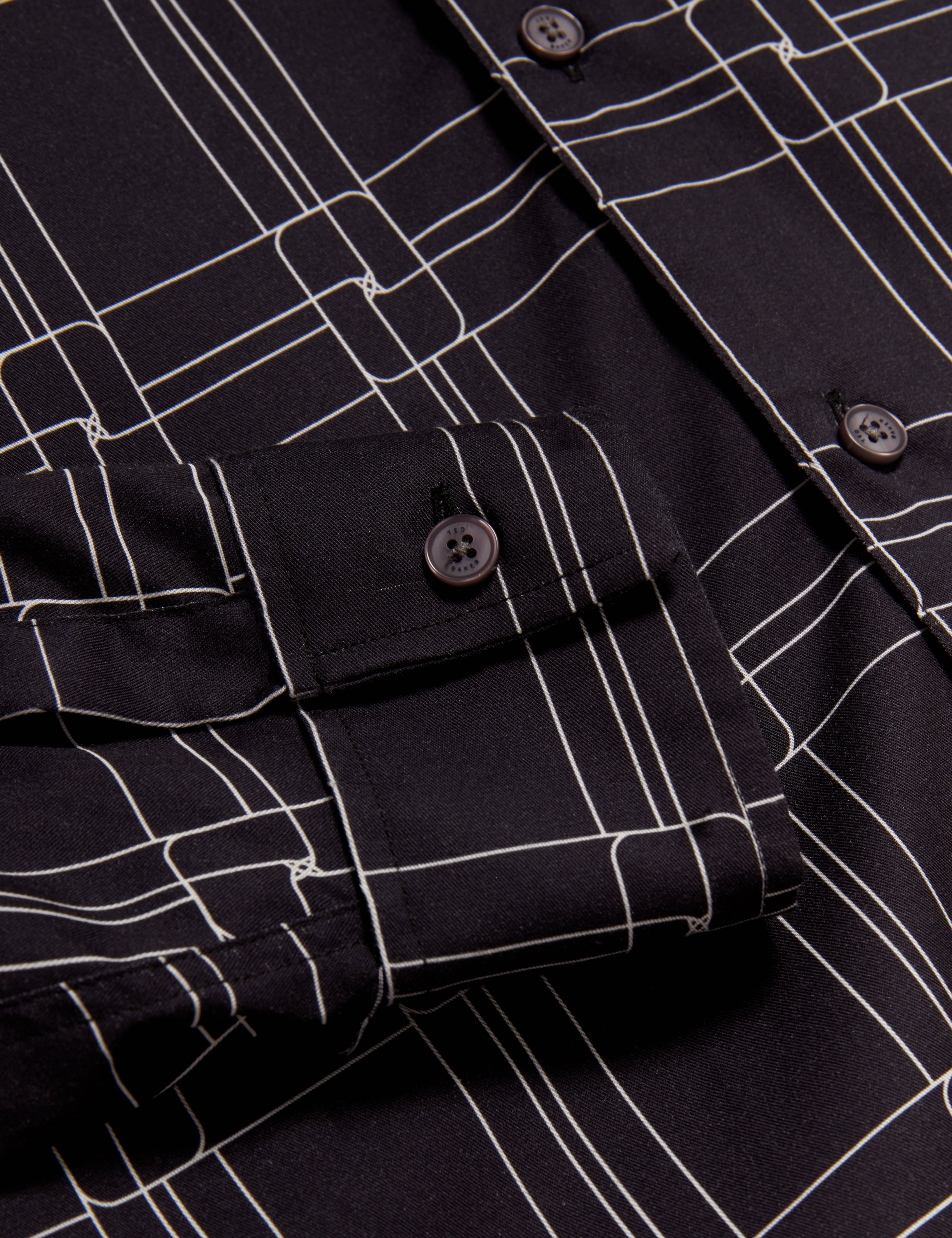 Lirra Long Sleeve Regular Fit Printed Check Shirt Black