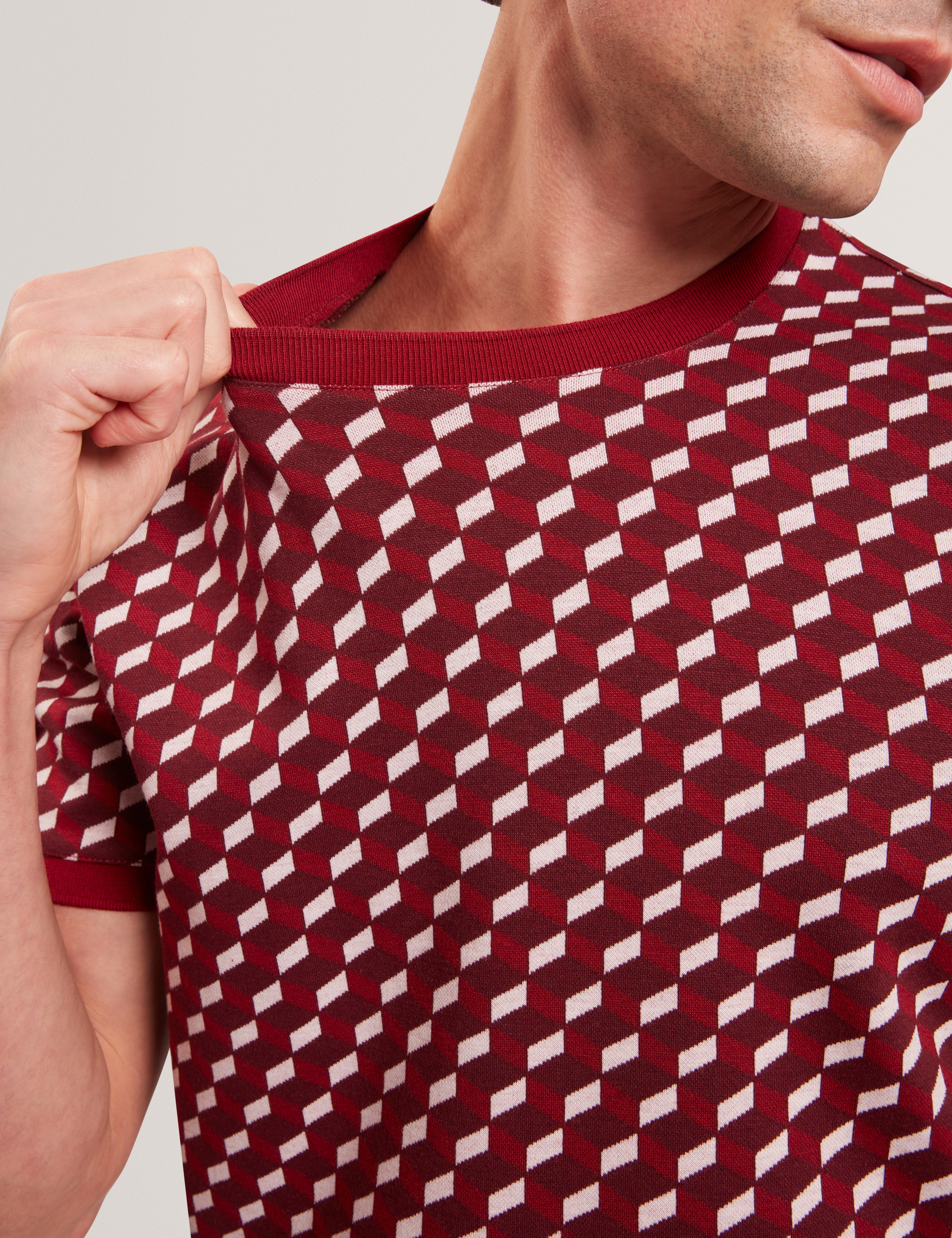 Ardyn Short Sleeve Geo Jacquard T Shirt Maroon