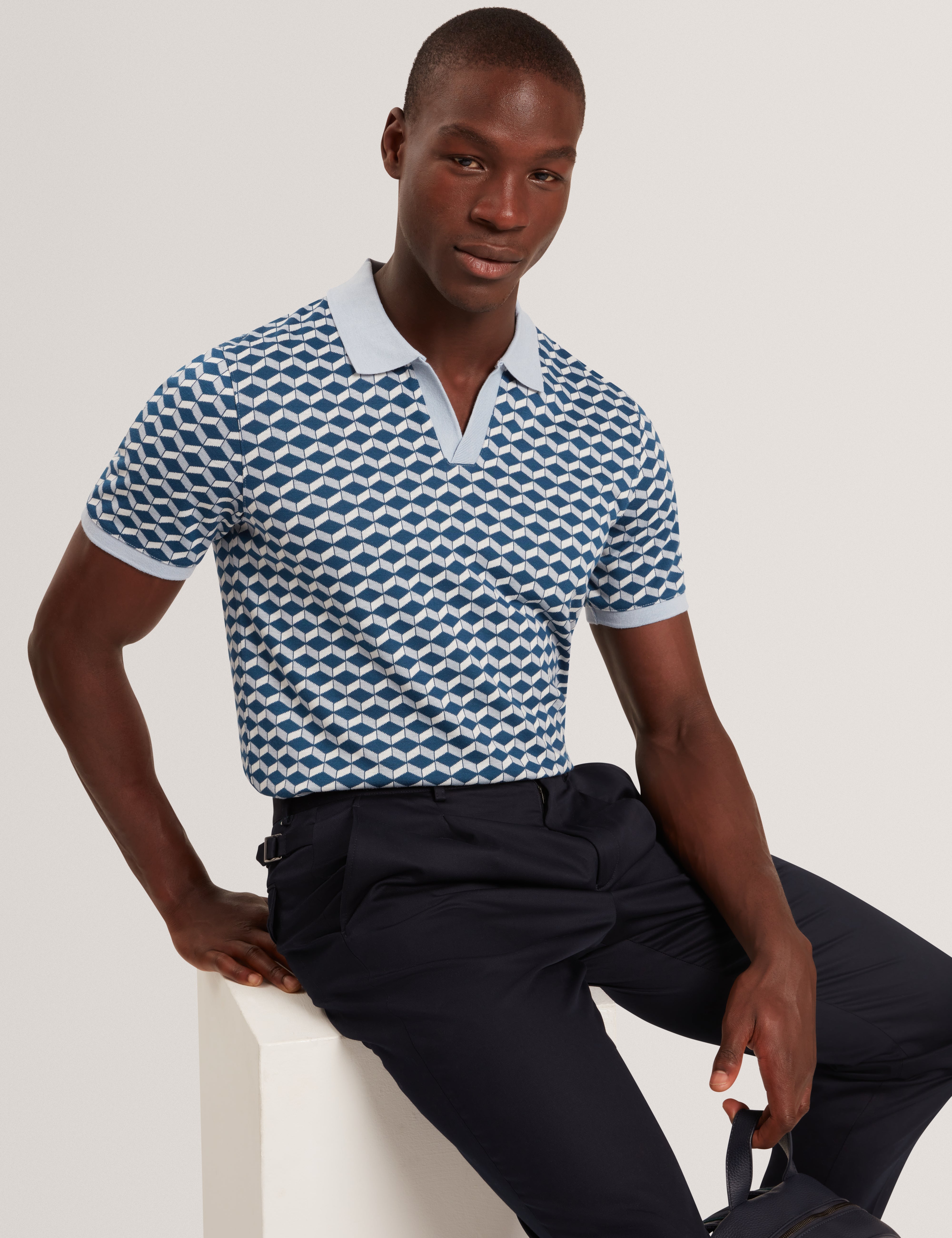 Lirien Short Sleeve Geo Jacquard Polo Dk-Blue