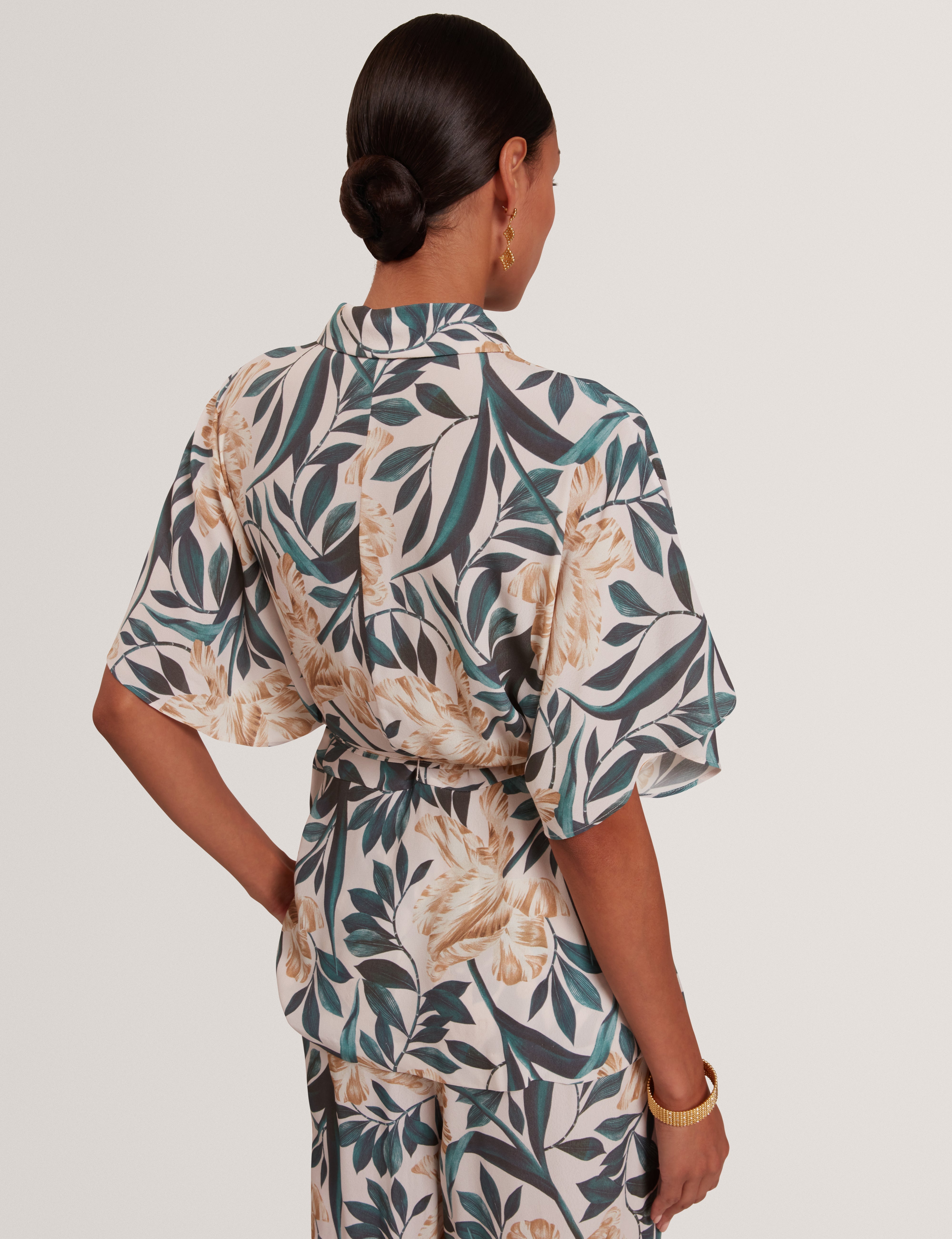Gehmma Printed Tie Detail Short Sleeve Shirt Cream