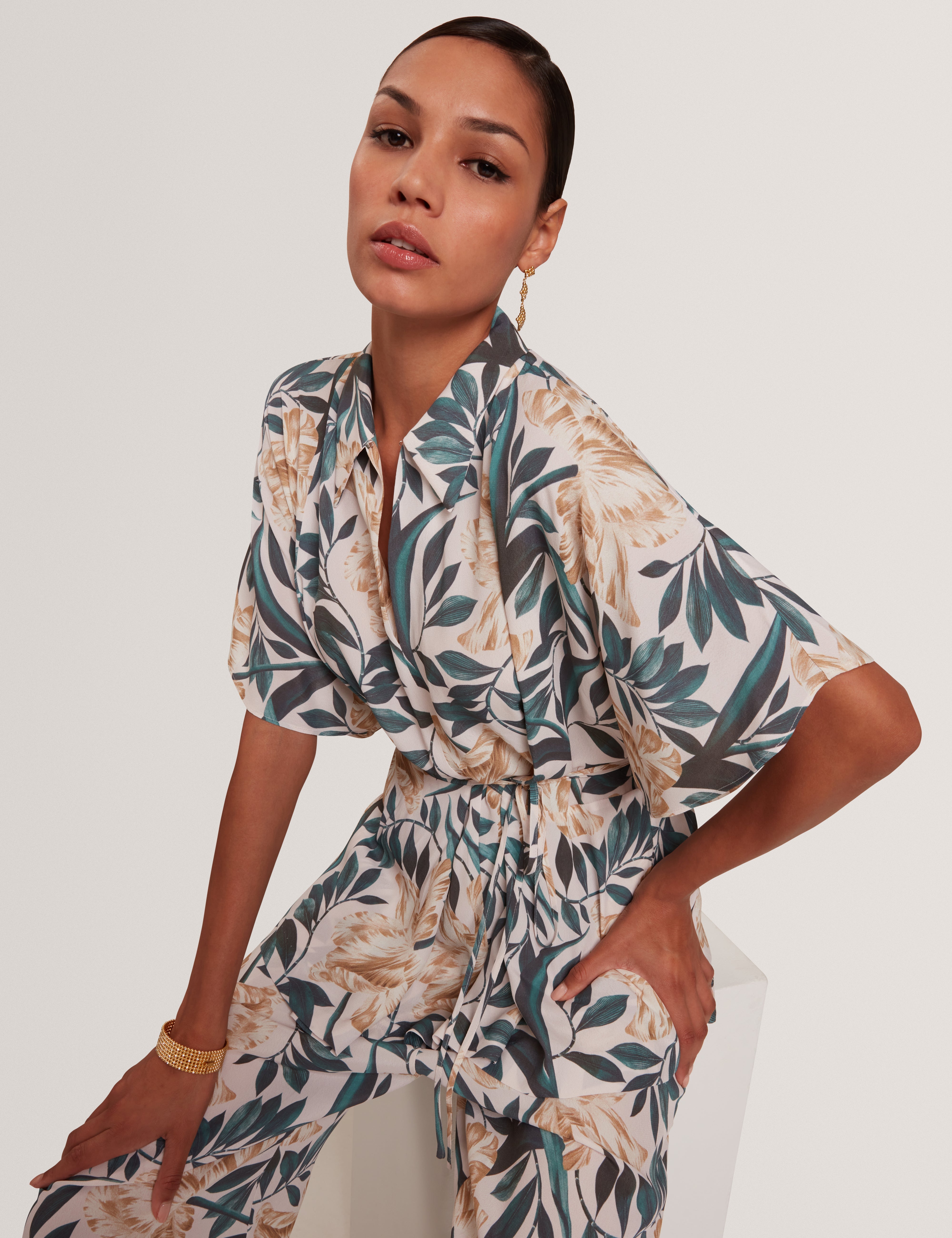 Gehmma Printed Tie Detail Short Sleeve Shirt Cream