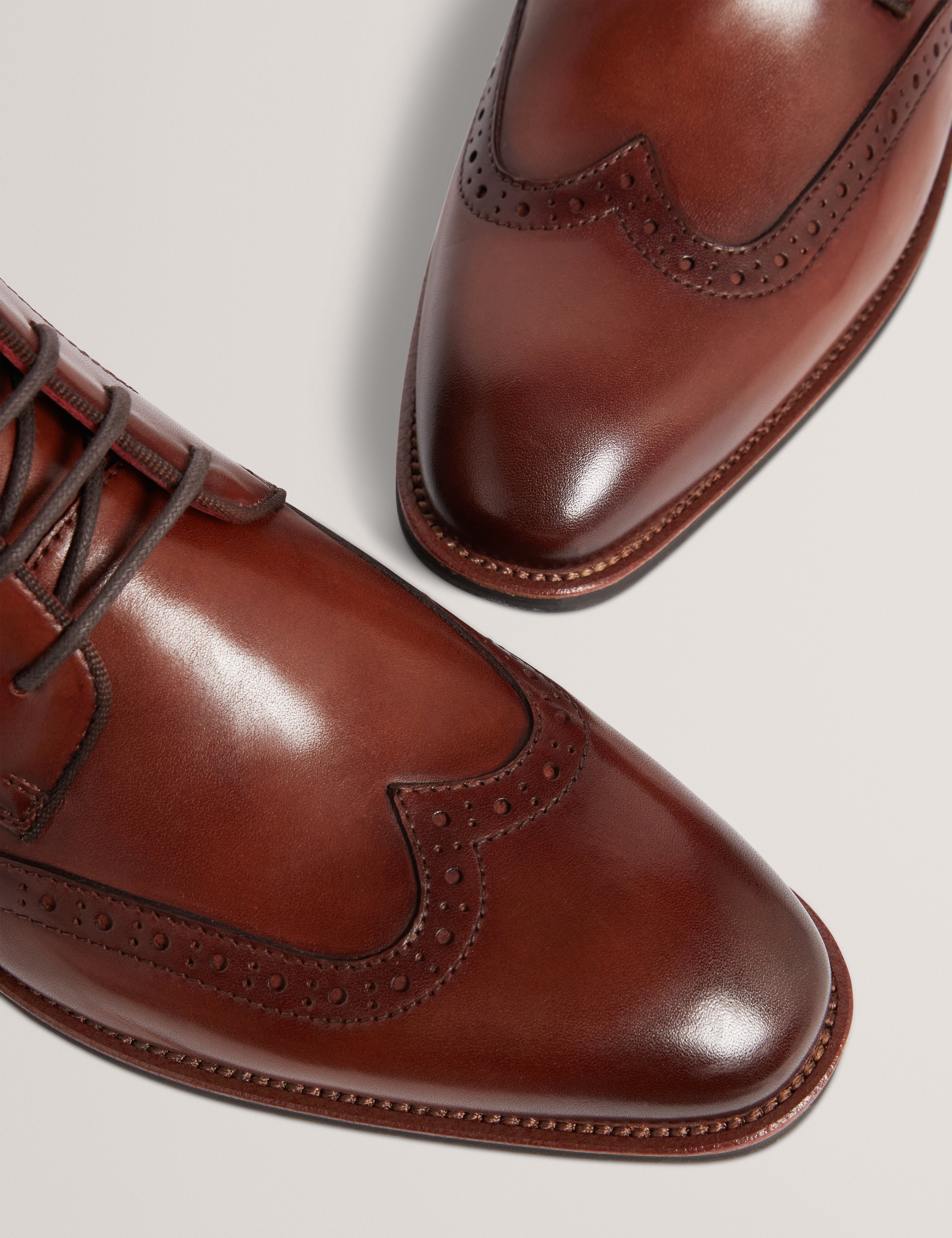 Waldem Brogue Chukka Boot Tan