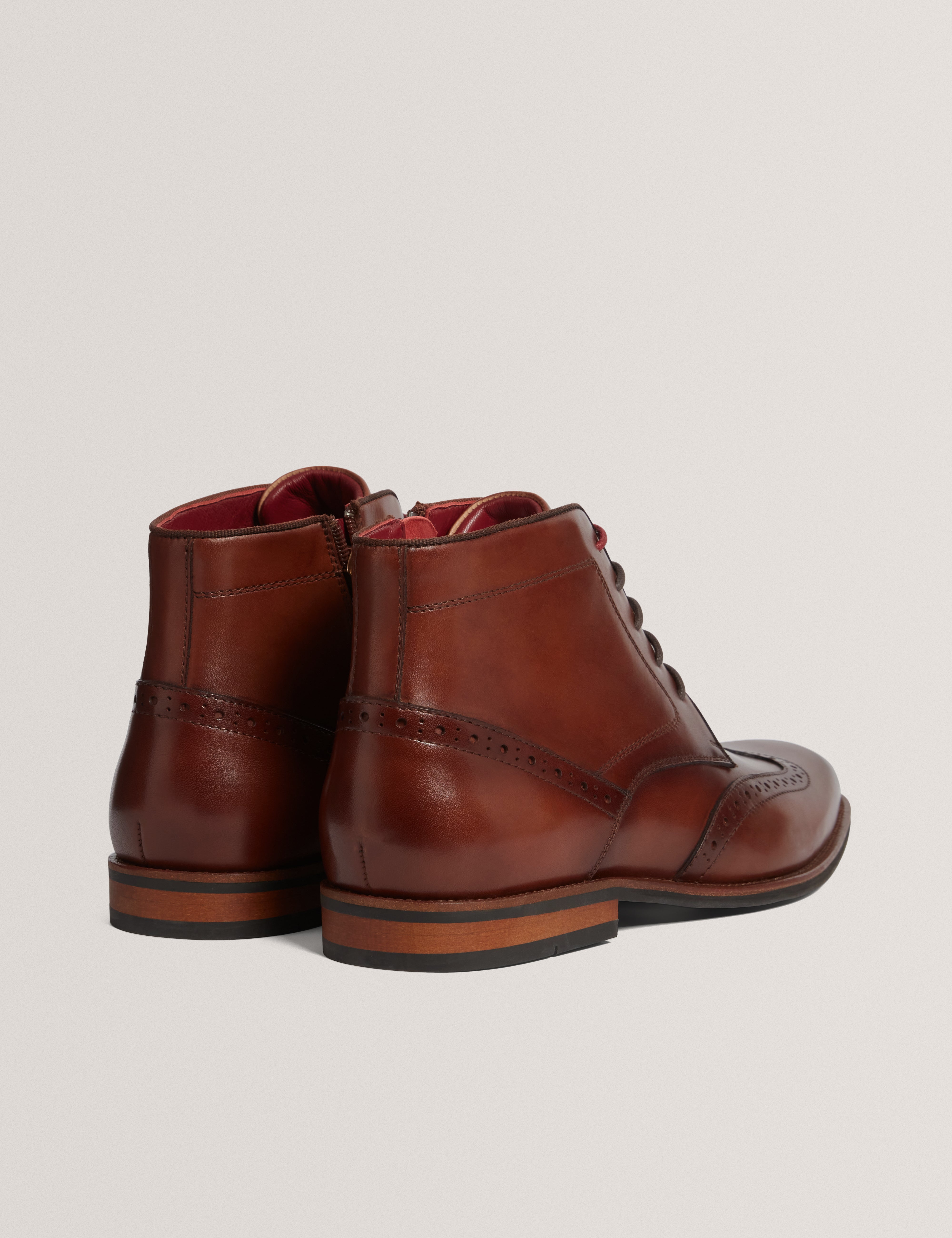 Waldem Brogue Chukka Boot Tan