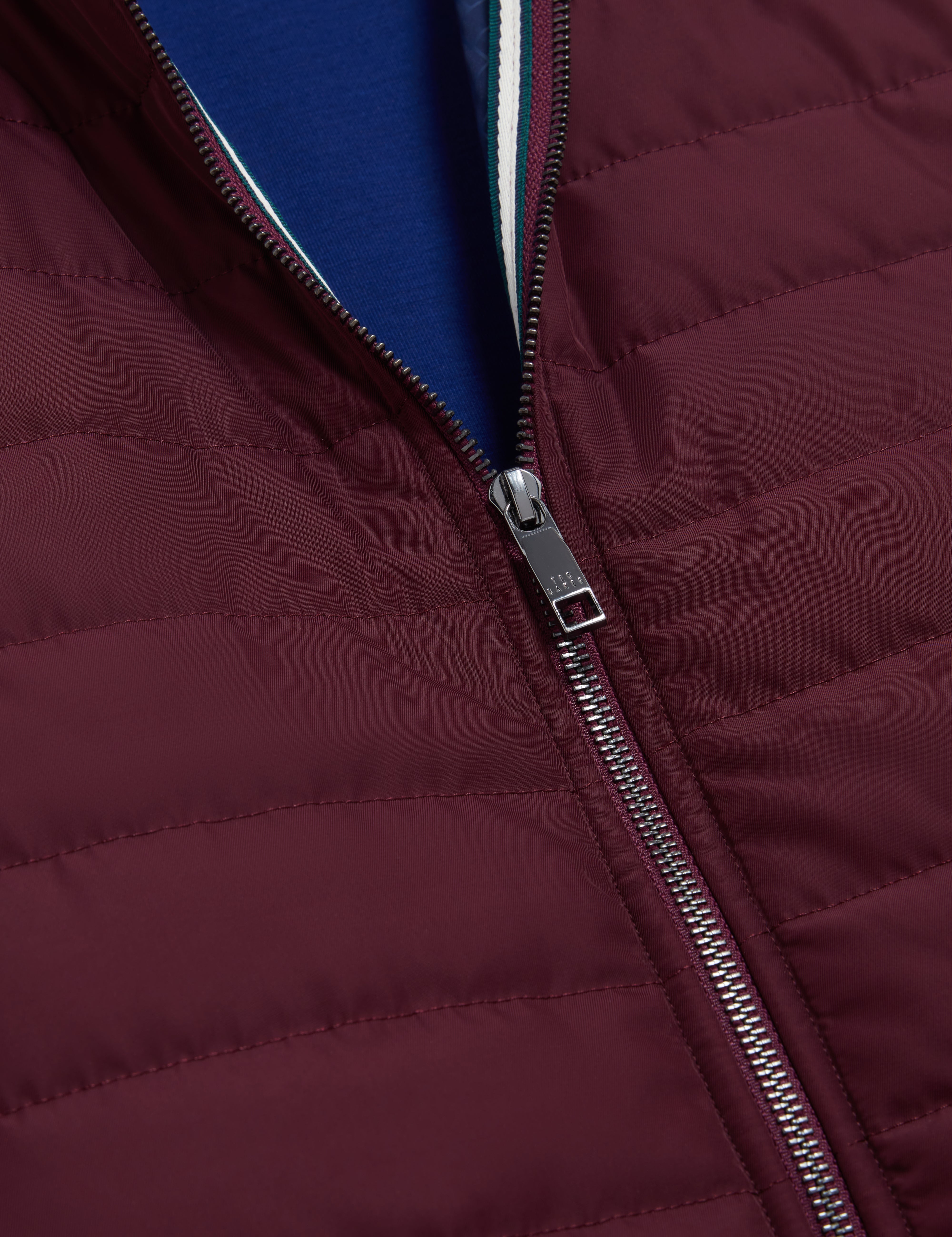 Pafavor Short Sleeve Regular Fit Quilted Gilet Maroon