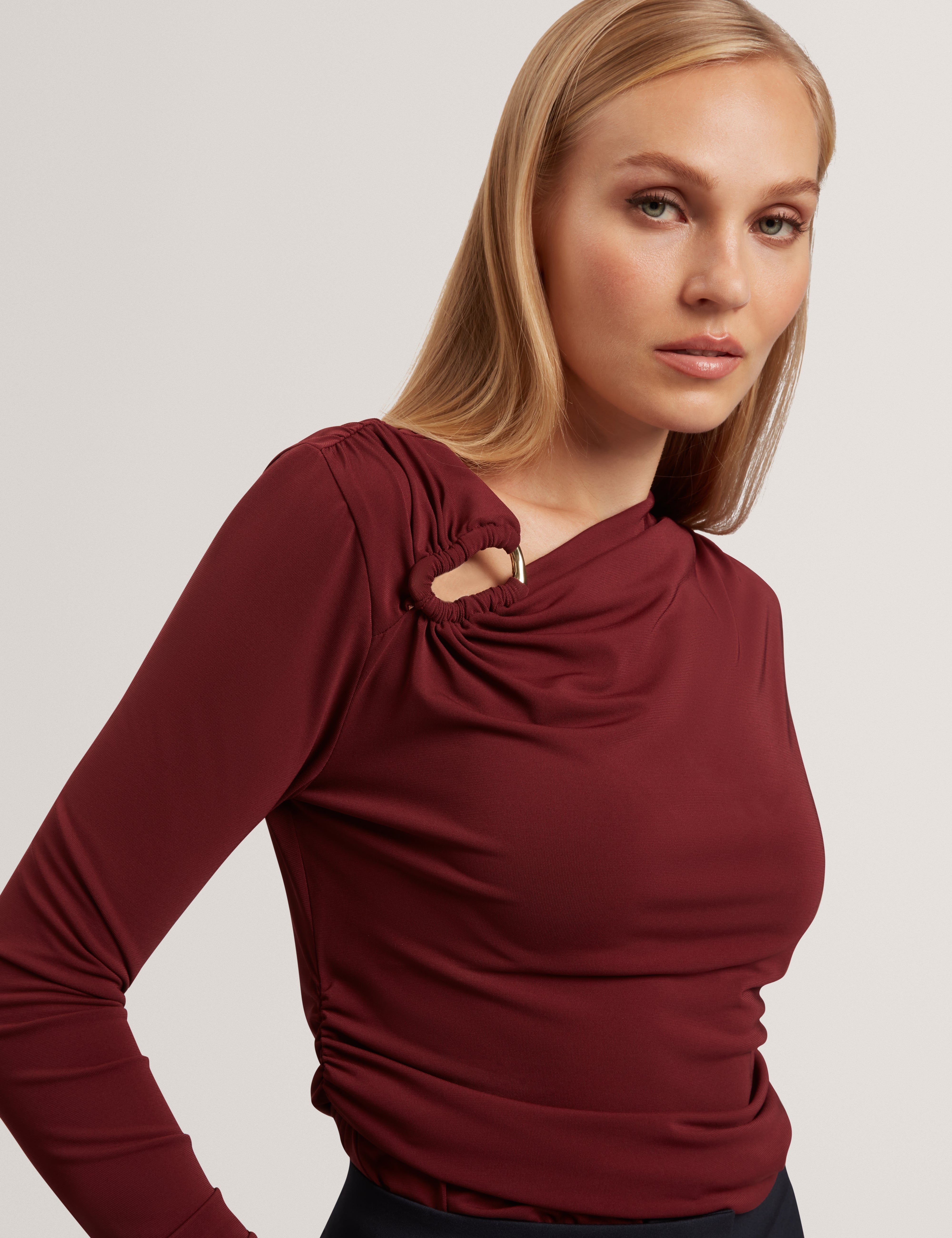 Strala Long Sleeve Ruched Top With Metal Detail Oxblood