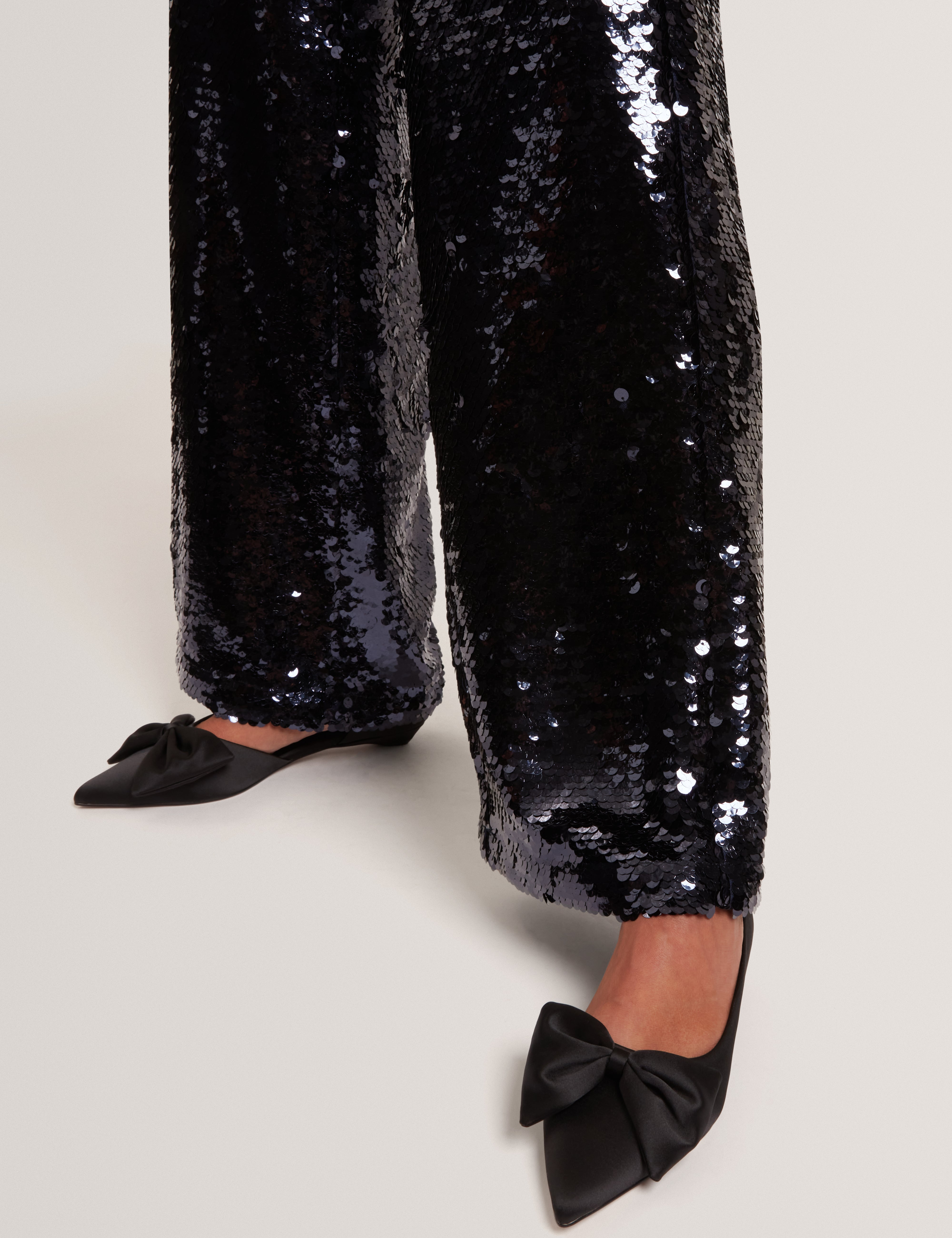 Soufiya Satin Bow Detail Flat Black