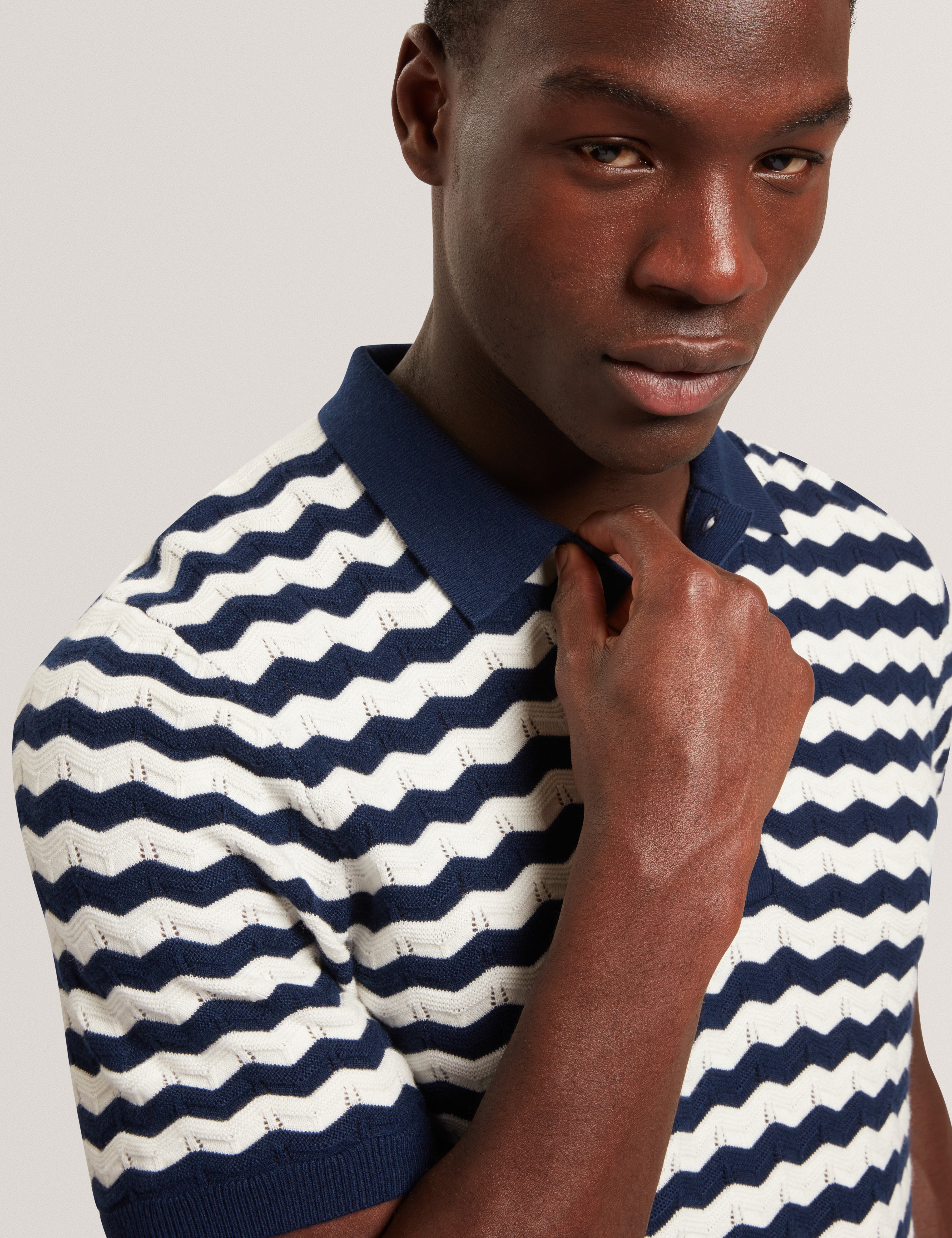 Froobie Short Sleeve Wavy Stitch Detail Polo Navy