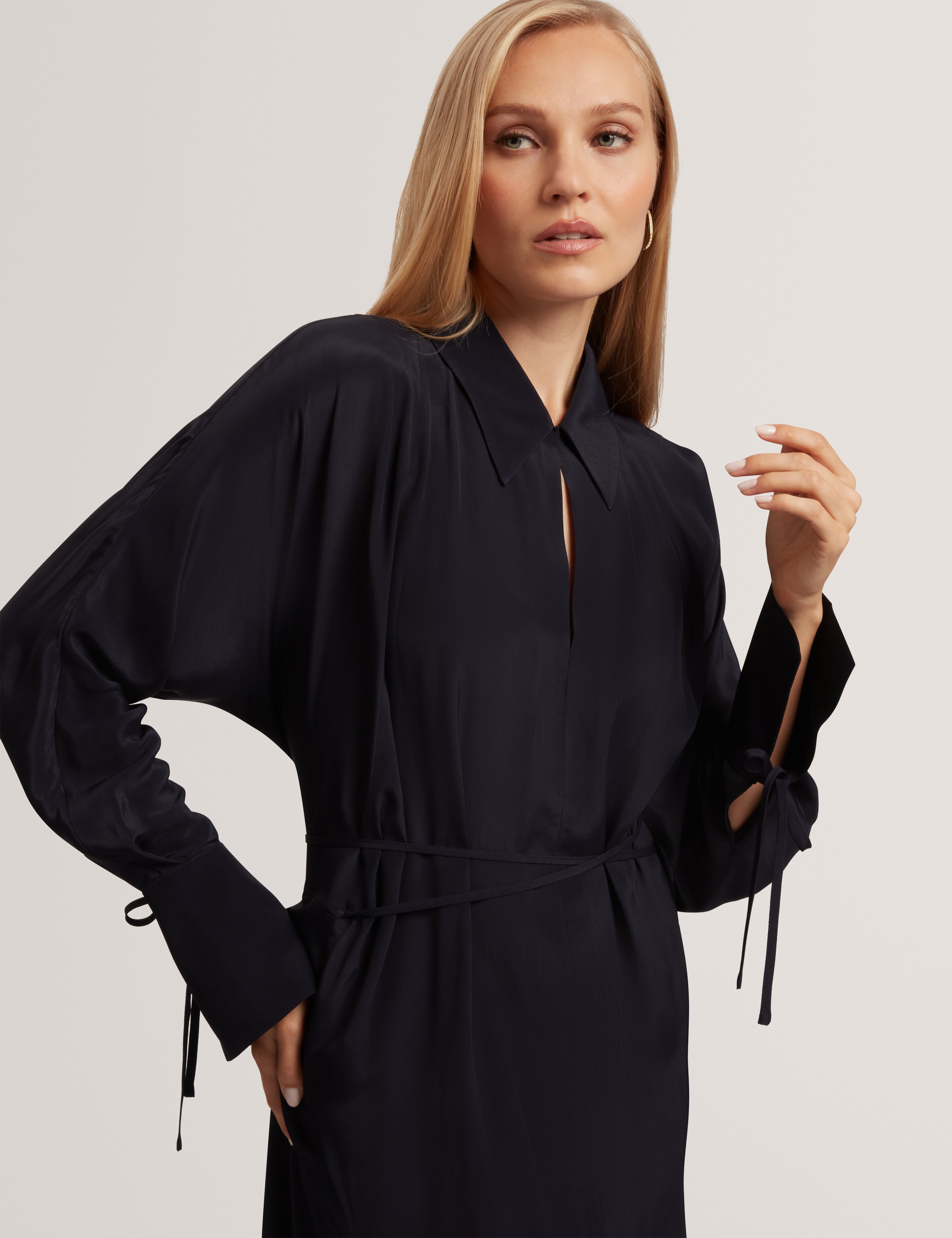 Rhaeaa Tie Detail Midi Shirt Dress Navy