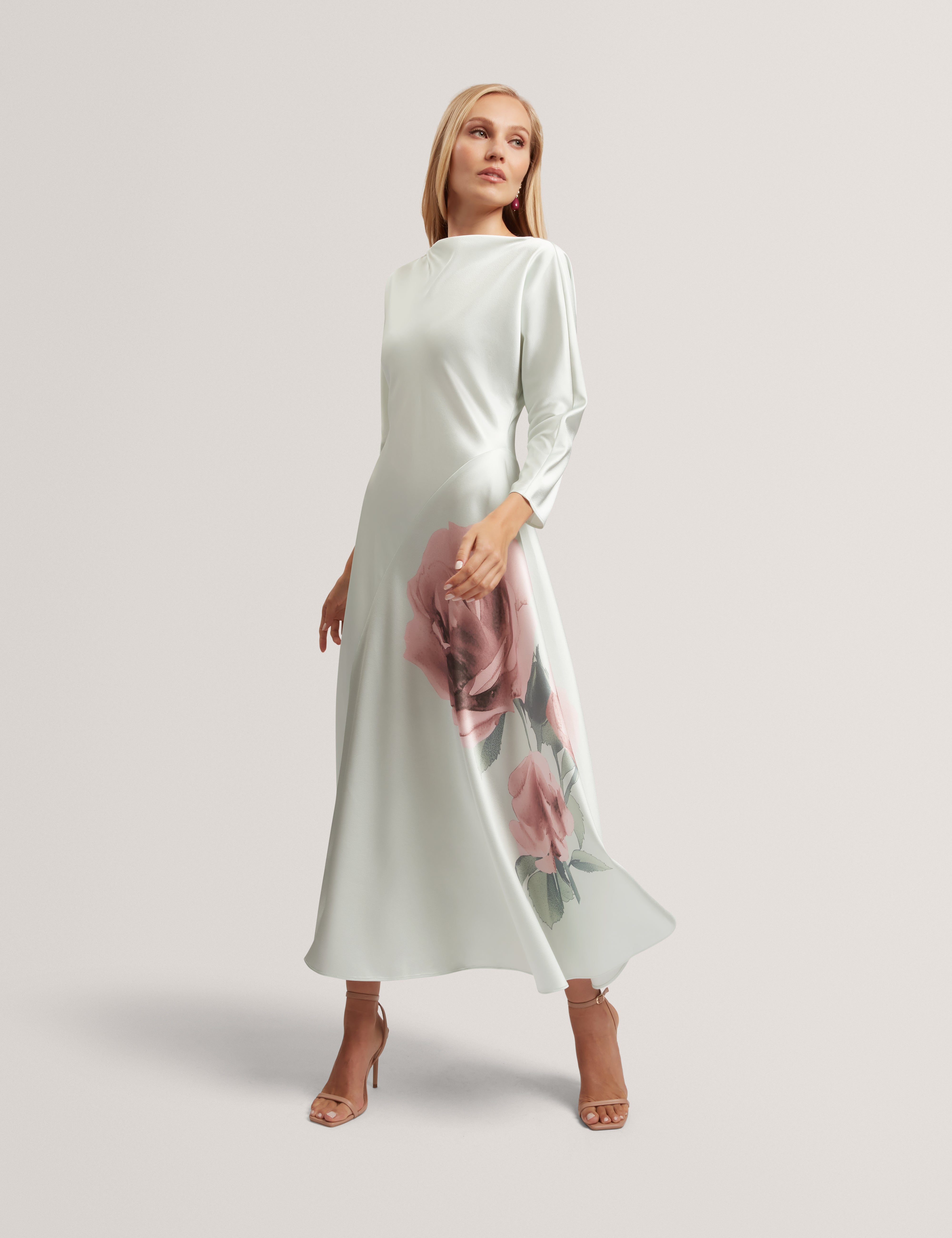 Raimi Curve Seam Detail Maxi Dress Pl-Green