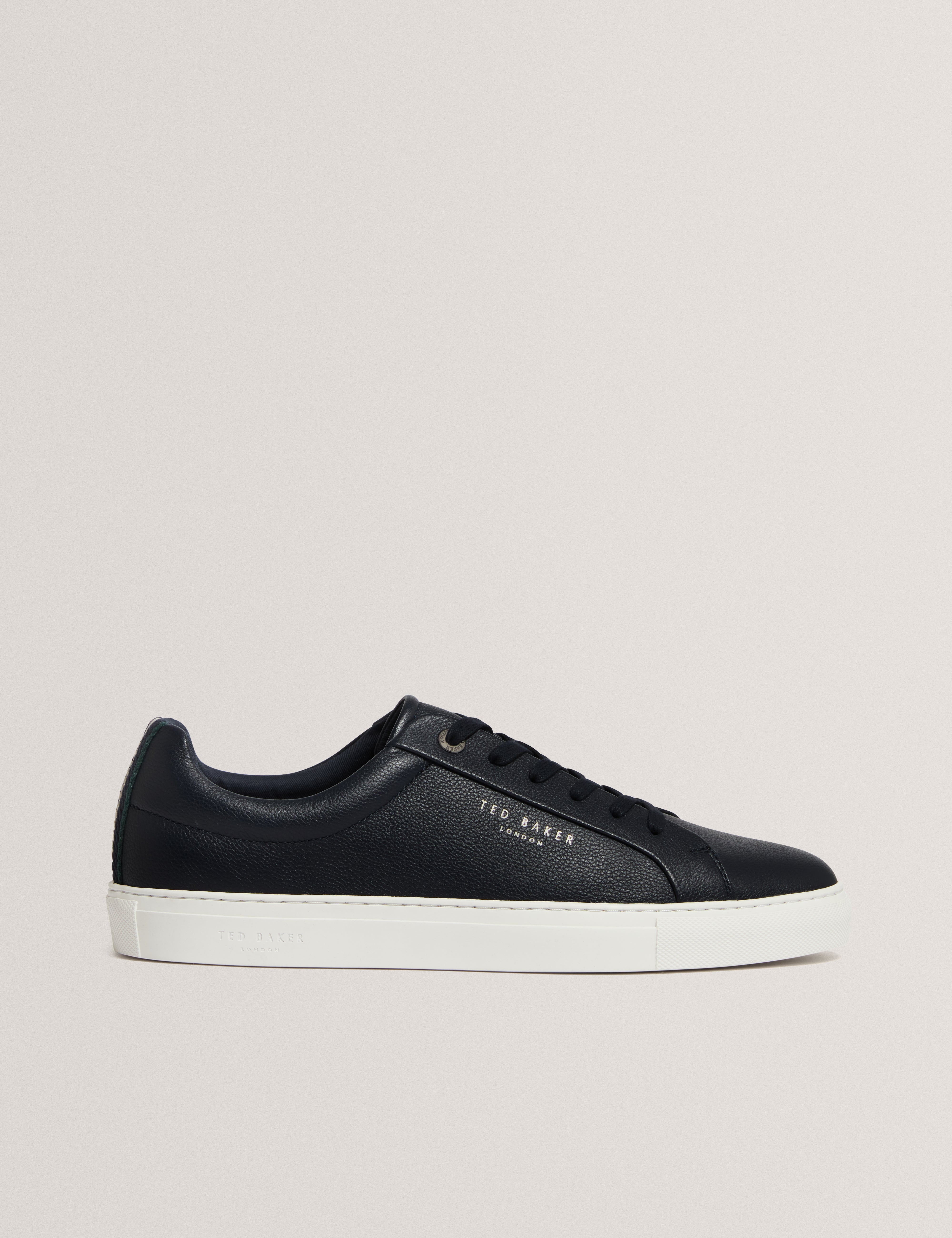 Artemo Webbing Detail Trainer Navy