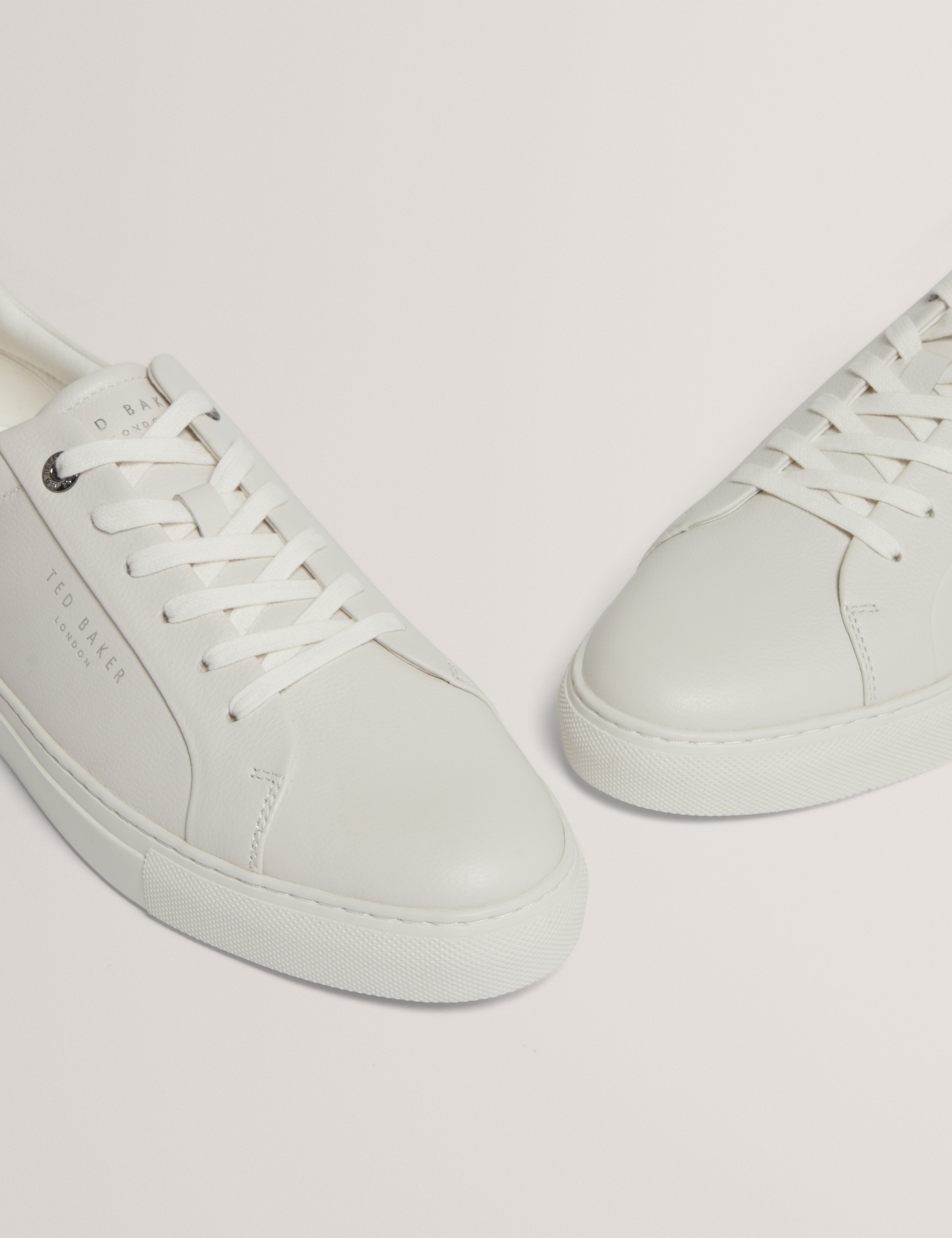 Artemo Webbing Detail Trainer White