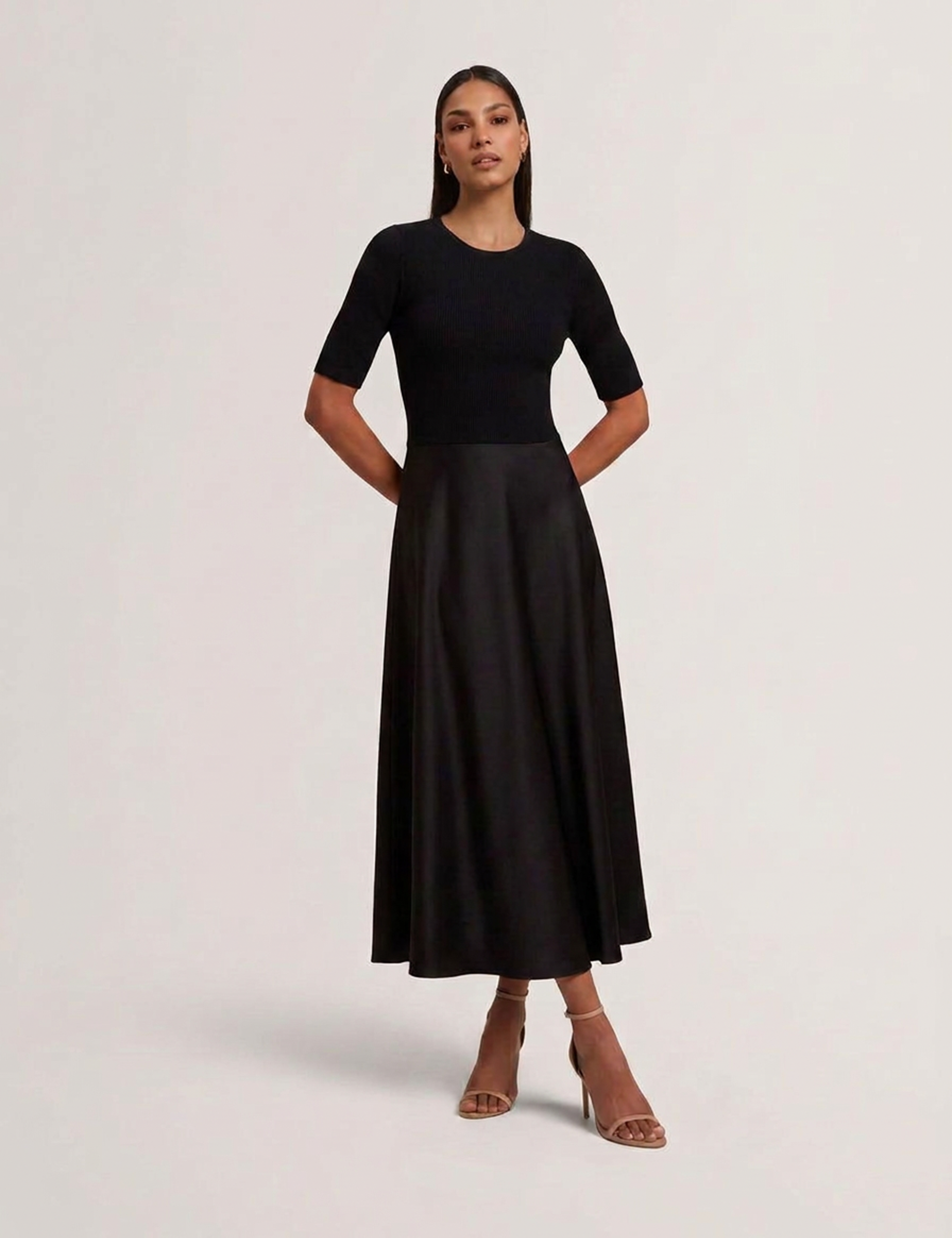 Crisain Short Sleeve Mockable Dress Black
