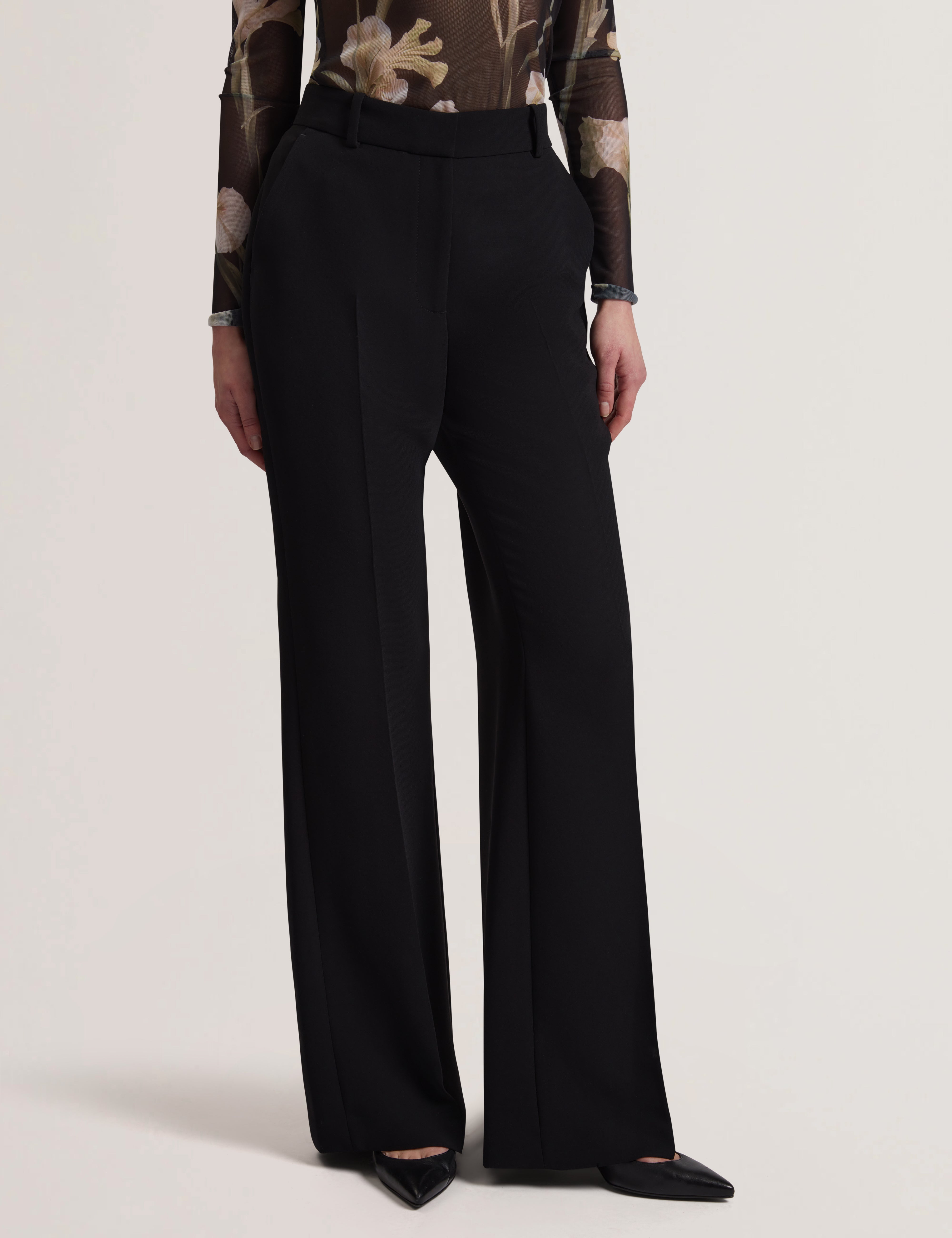 Molasca High Waisted Slim Kickflare Black