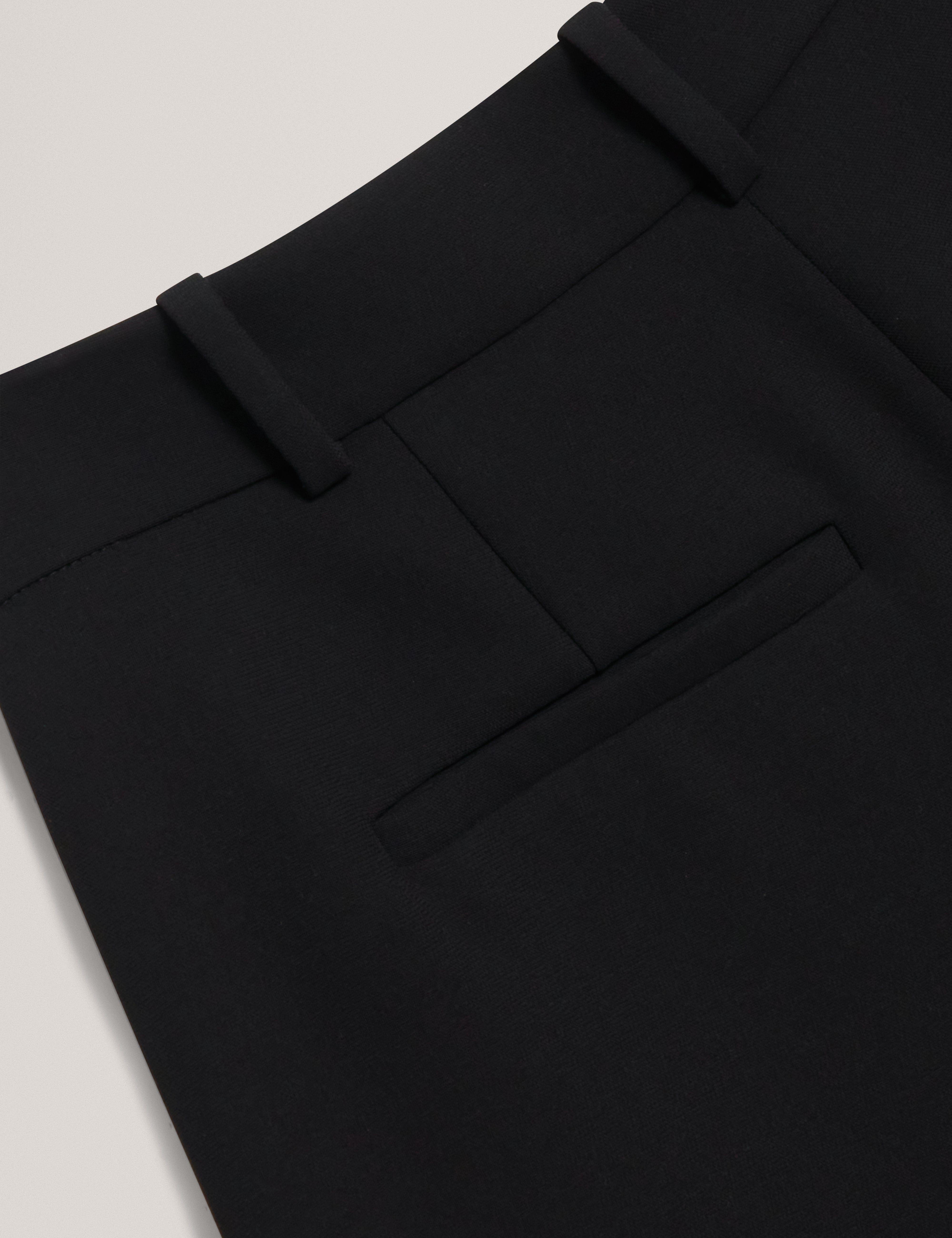 Molasca High Waisted Slim Kickflare Black