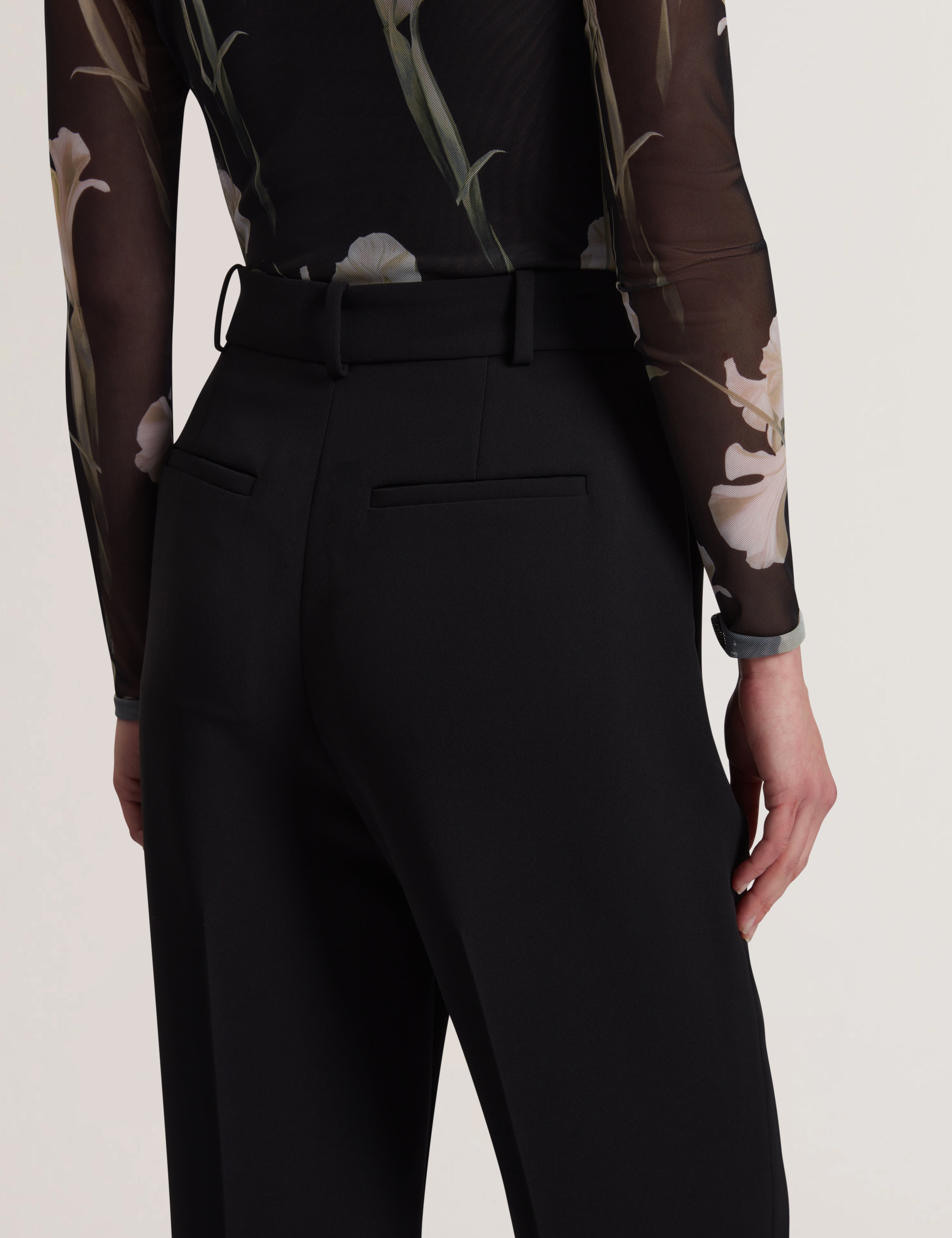 Molasca High Waisted Slim Kickflare Black