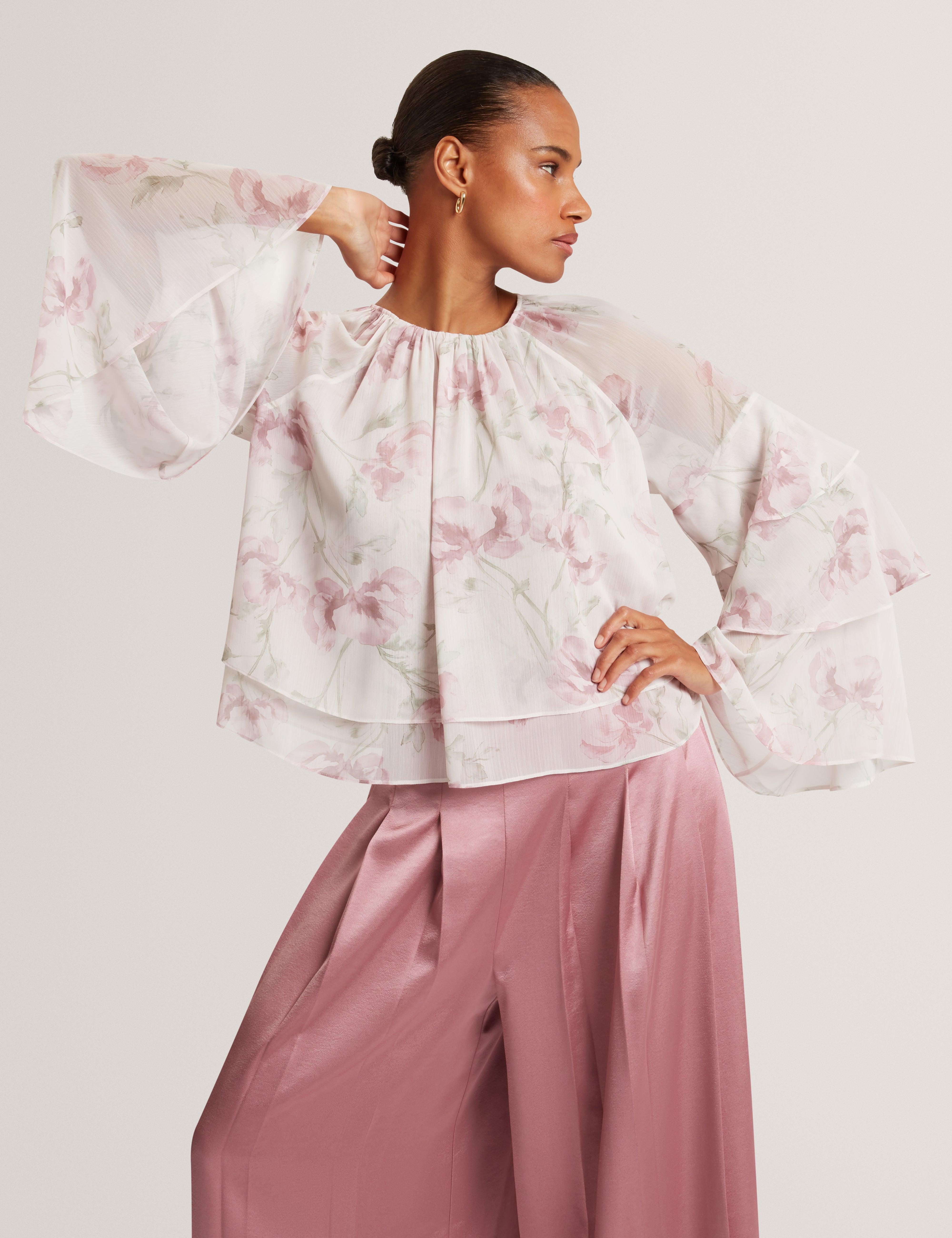 Rizaa Gathered Neck Floral Print Long Sleeve Tops Pl-Pink