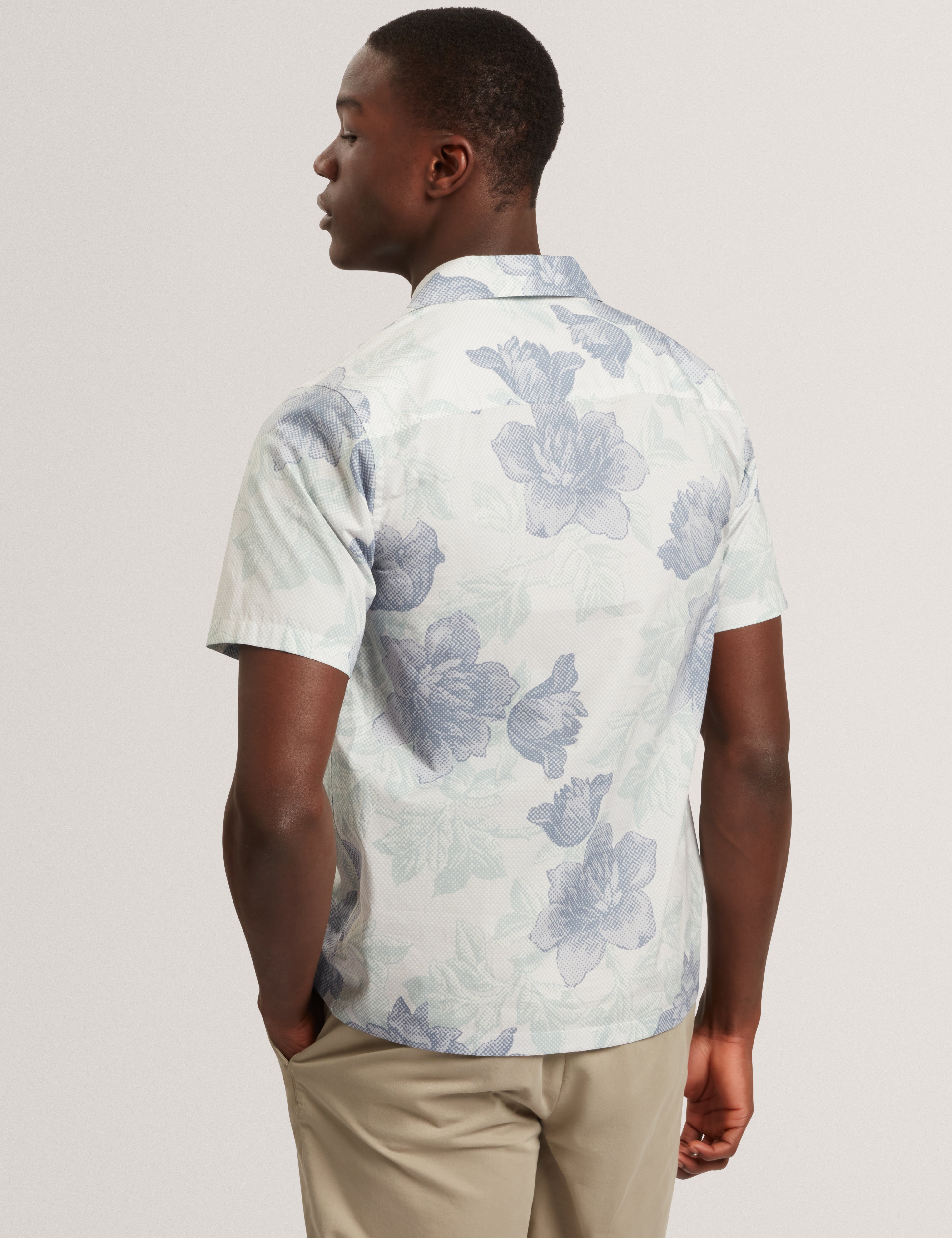 Cesiro Short Sleeve Relaxed Floral Shirt Mid-Green