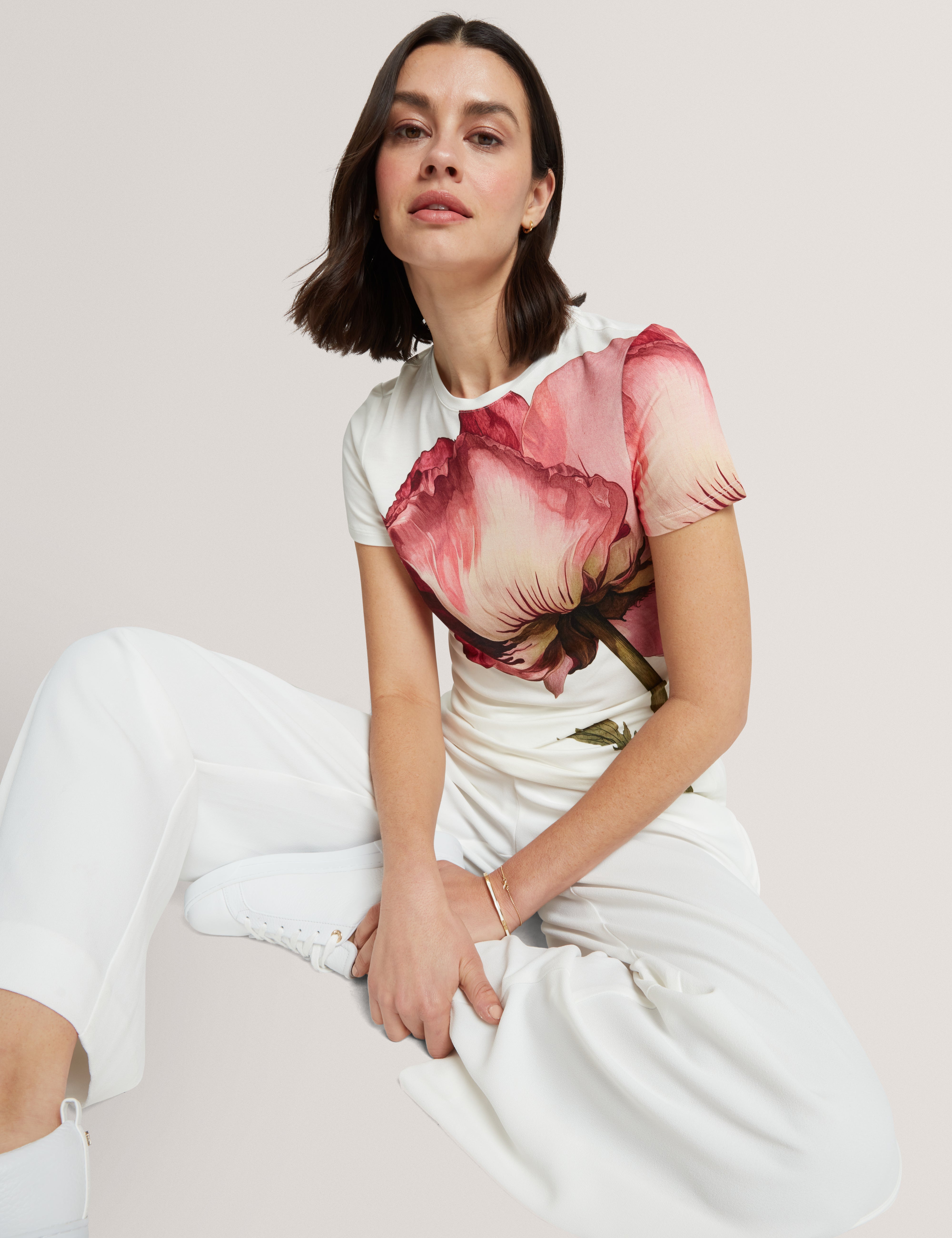 Obrey Short Sleeve Printed Fitted Tee Ivory