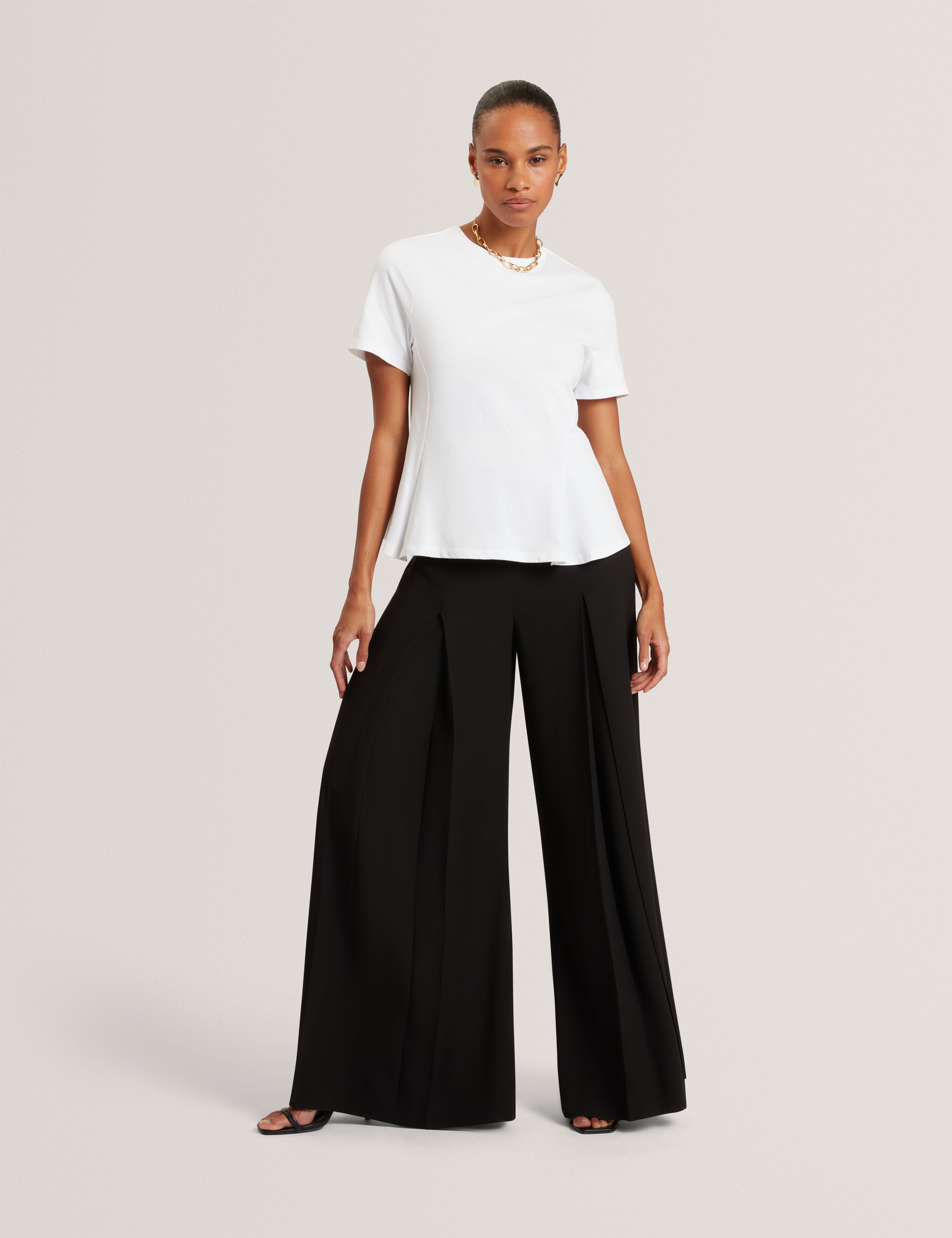 Aepi Front Pleat Wide Leg Trousers Black