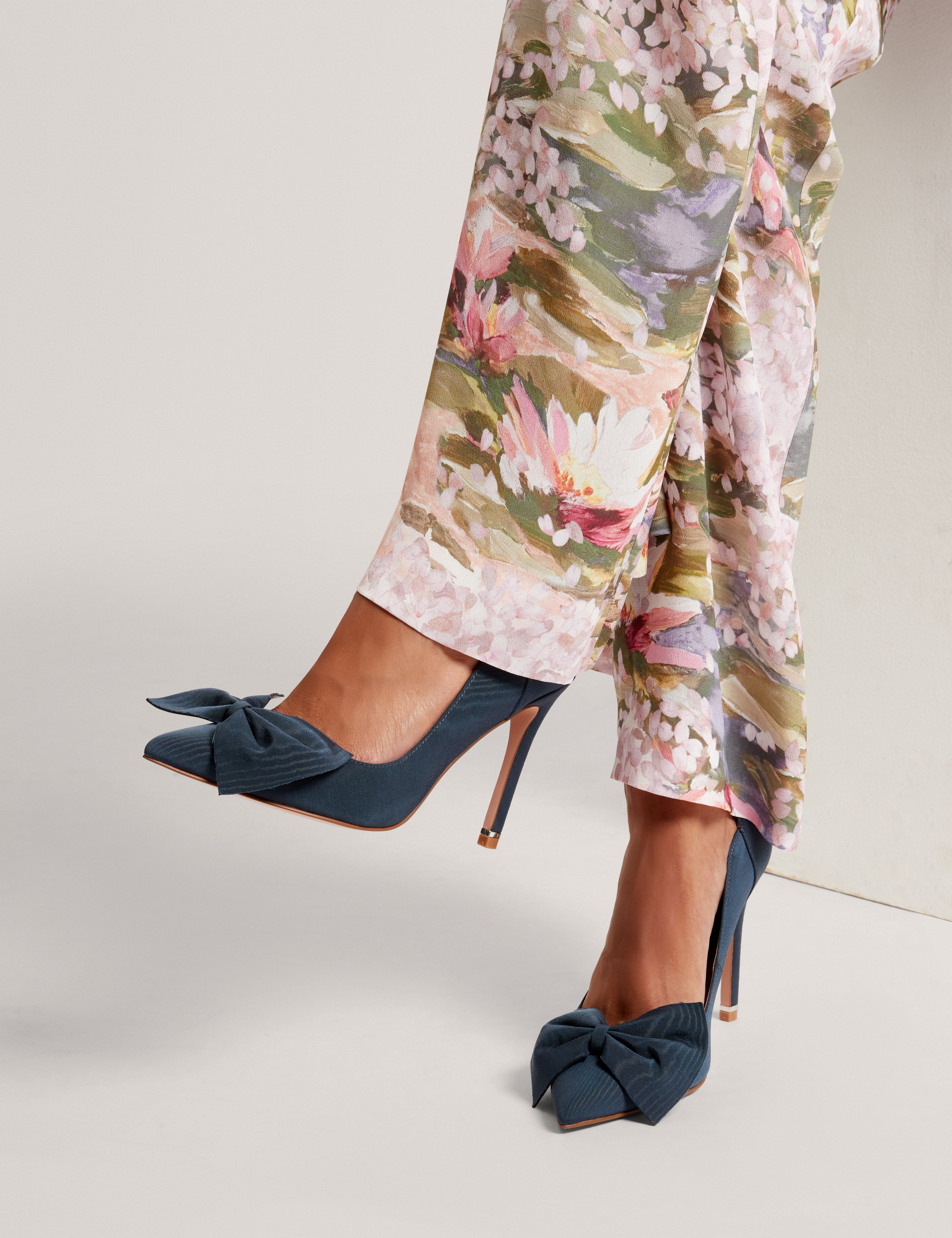 Laissy Bow Detail Court Shoe Navy