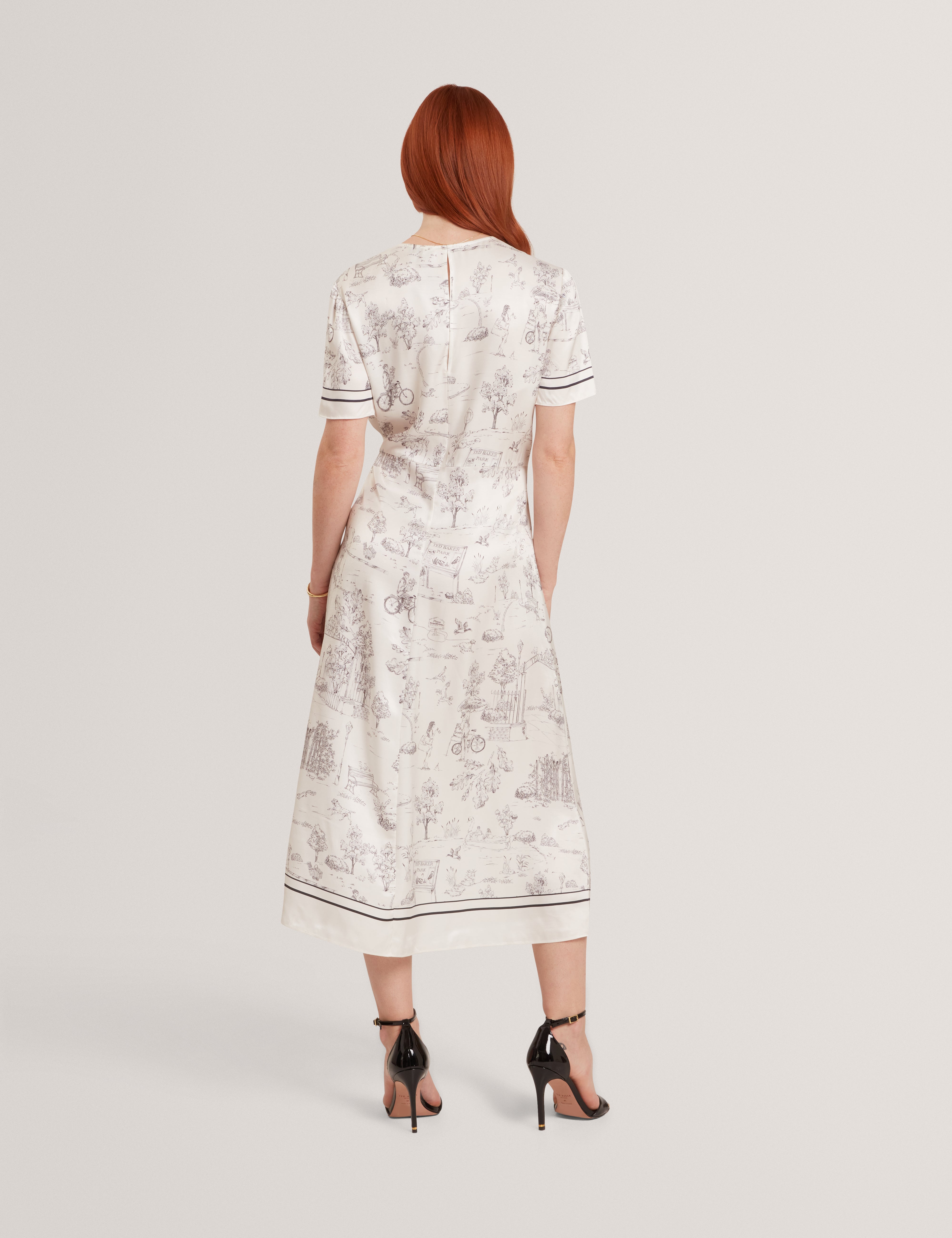 Dakohta Printed Tie Detail Midi T-Shirt Dress Ivory
